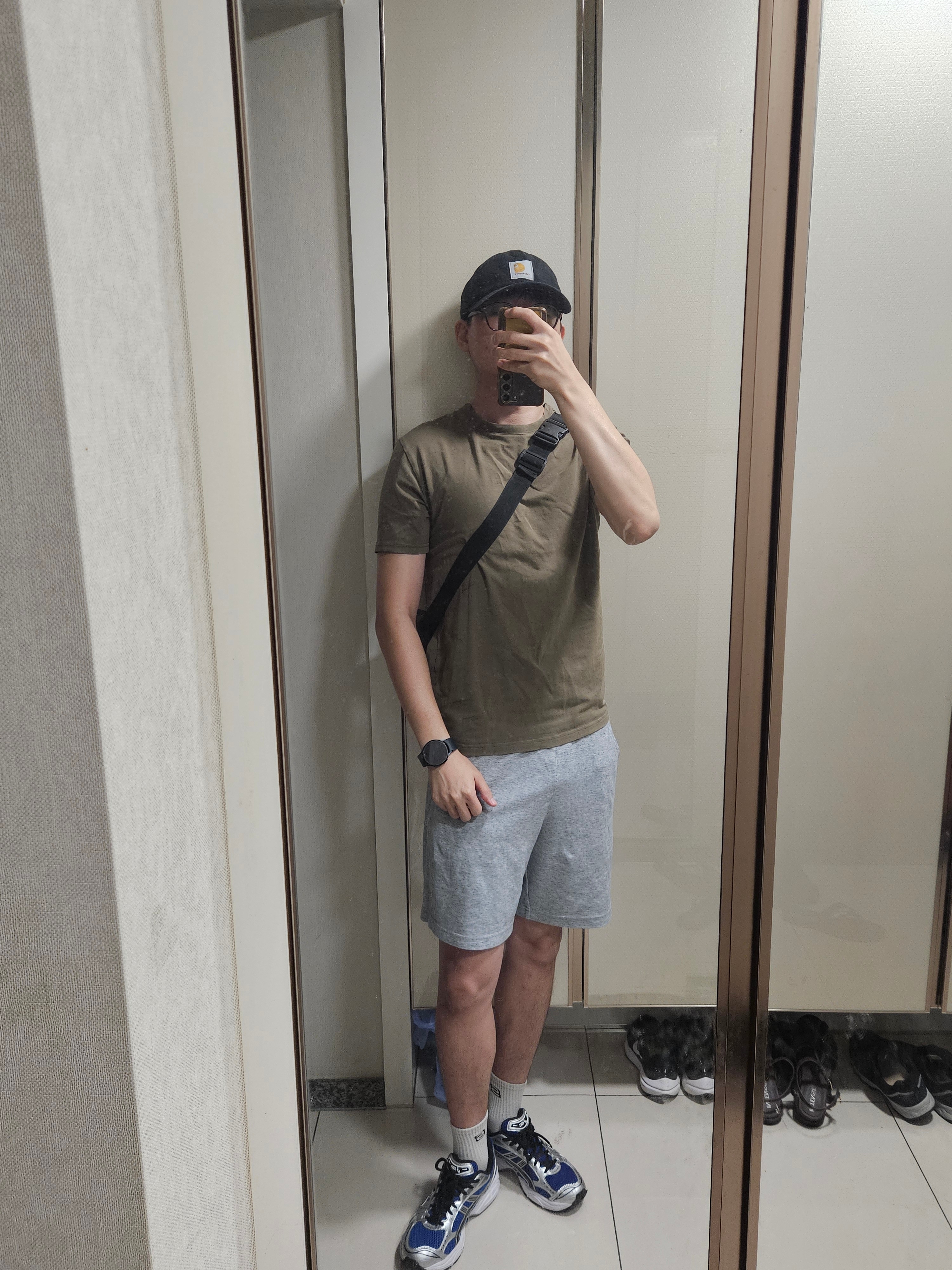 Asics Gel-Kayano 14 Monaco Blue Black, Carhartt Canvas Mesh-Back Cap Black 착용 스타일 - 3