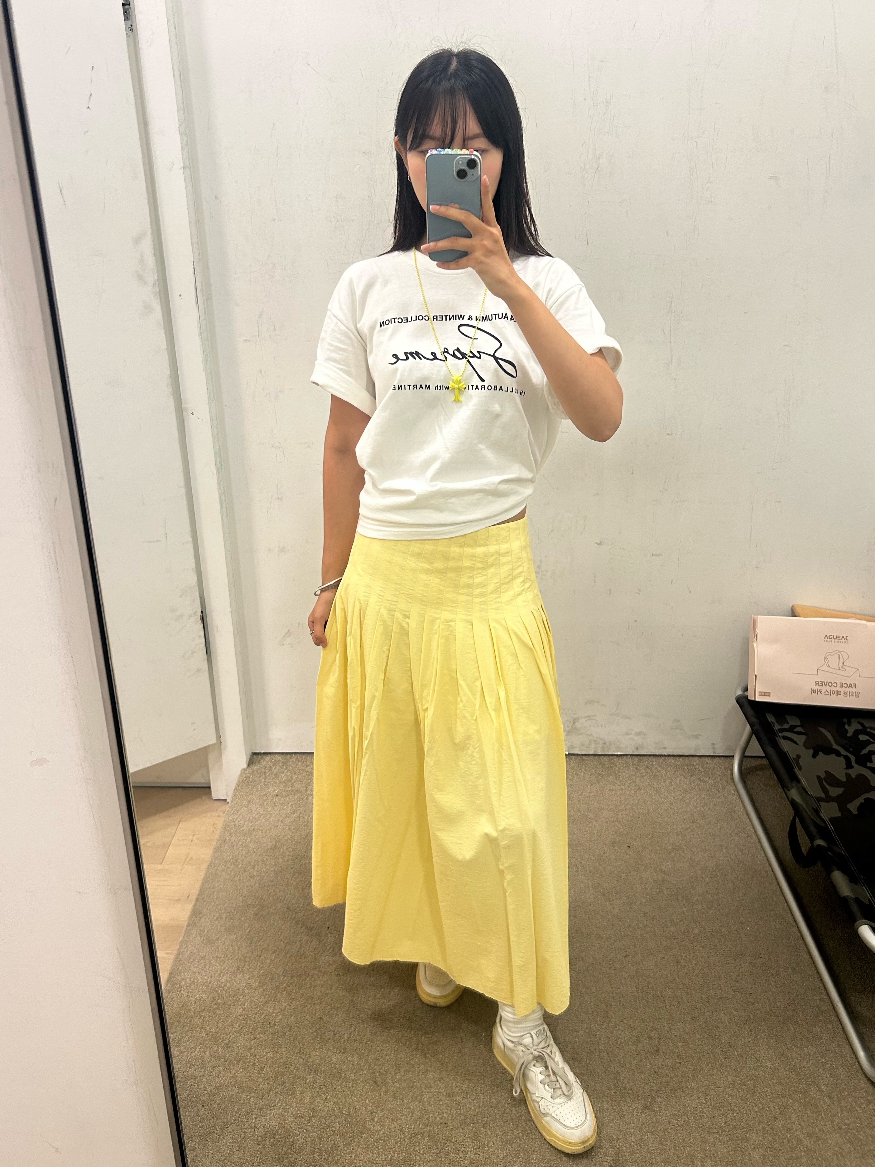 Chrome Hearts Silichrome CH Cross Pendant Yellow 2022/2023, Supreme x Martine Rose T-Shirt White - 24FW 착용 스타일 - 1