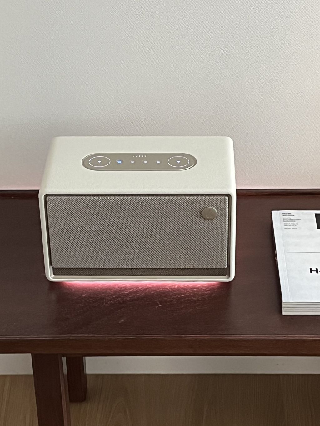 DIFIER ES300 Tabletop Portable Bluetooth Speaker 60W – Ivory 착용 스타일 - 2