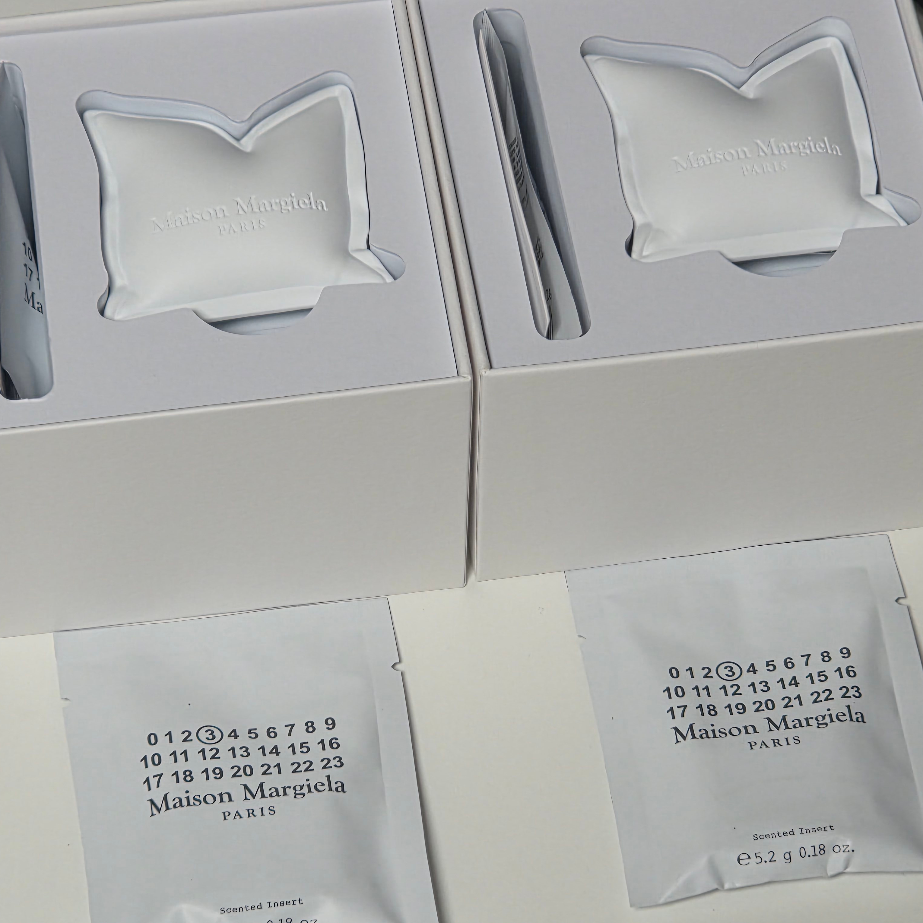 [사은품 이벤트] MAISON MARGIELA REPLICA LAZY SUNDAY MORNING CAR DIFFUSER 착용 스타일 - 2