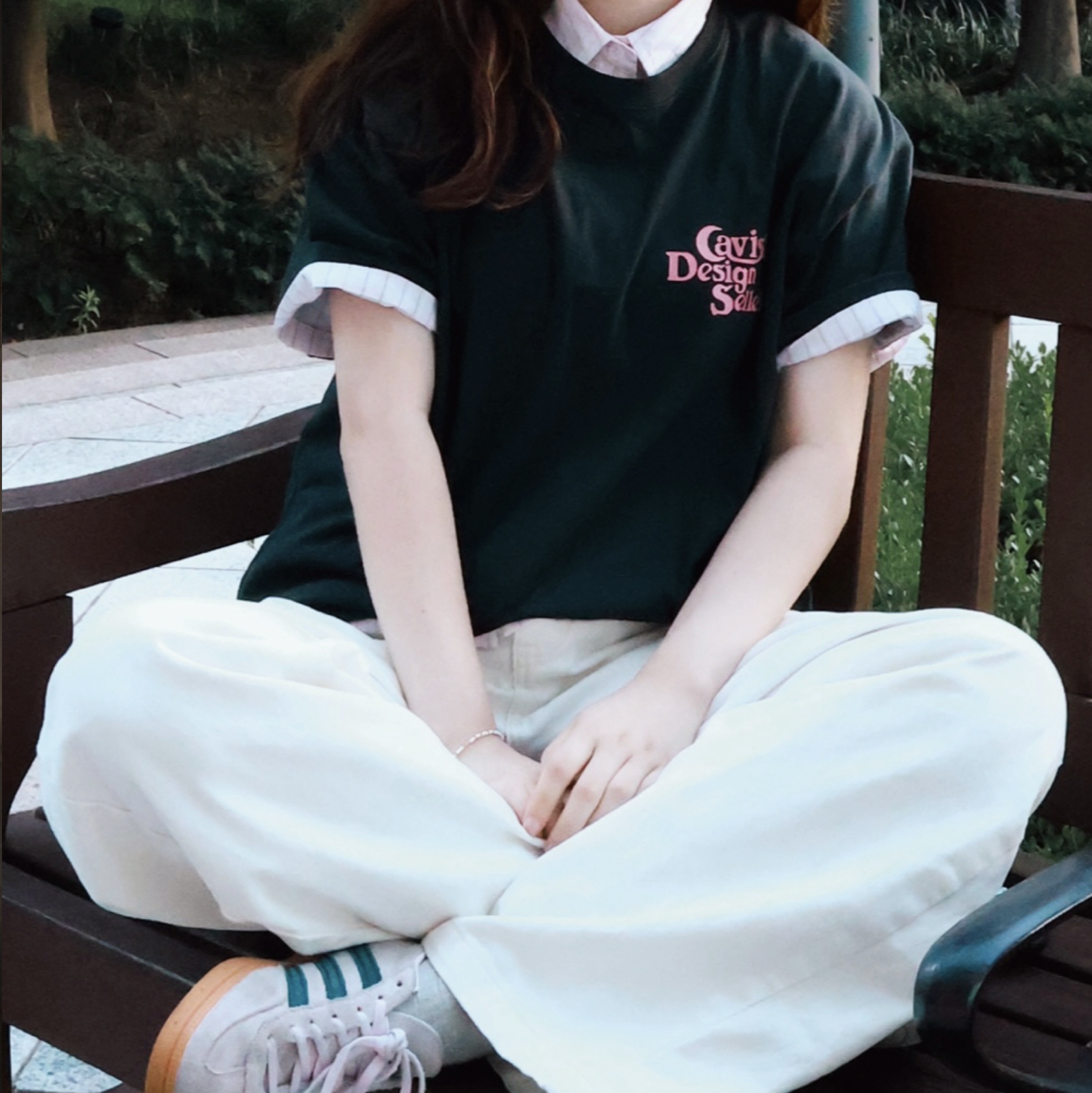 (W) Adidas Spezial Handball Clear Pink, CAVISH Seller Logo SS Tee Charcoal 착용 스타일 - 5