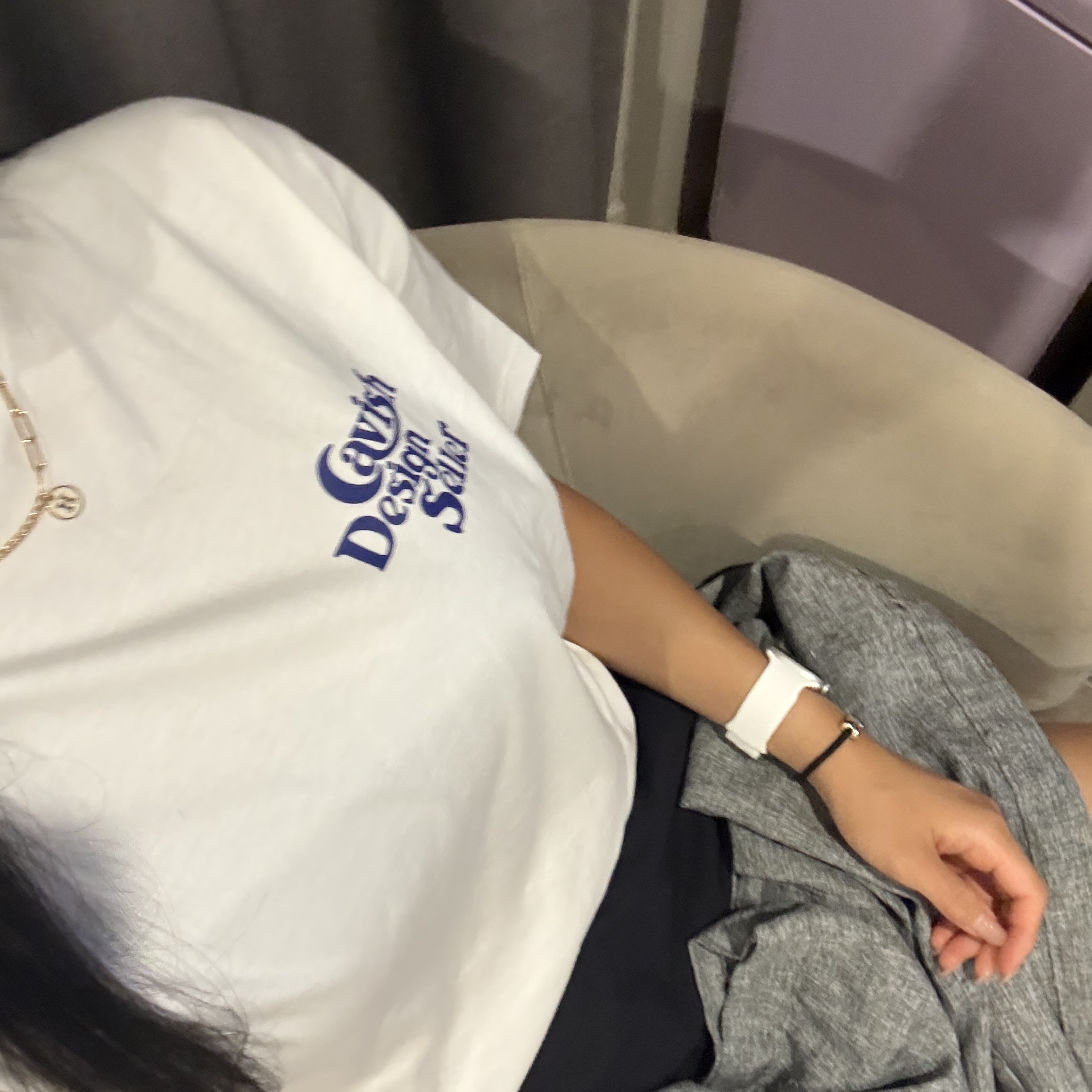 CAVISH Seller Logo SS Tee White 착용 스타일 - 2