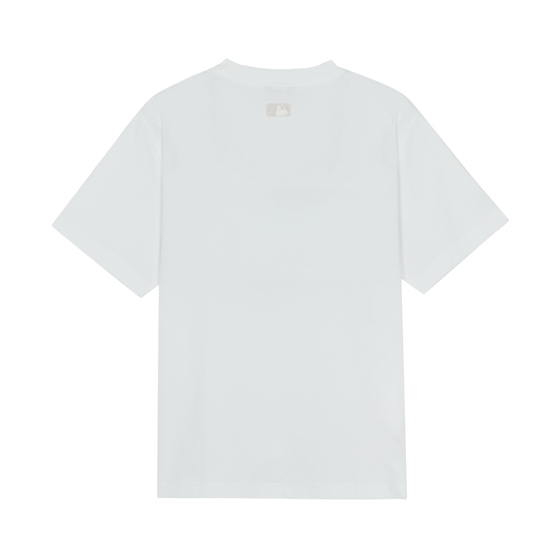 MLB x 키스 오브 라이프 뉴욕 양키스 스웨트 세미 오버 핏 티셔츠 화이트(MLB x Kiss Of Life New York Yankees Sweat Semi Over Fit T-Shirt White) - 2