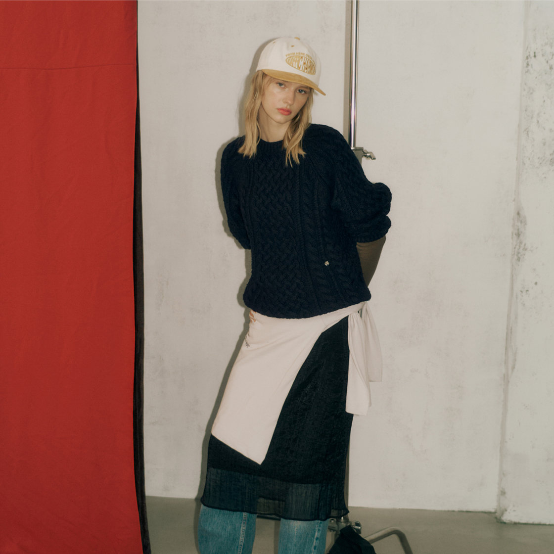 트래픽하모니 코듀로이 라운드 로고 딥핏 5패널 캡 아이보리&머스타드(Traffic Harmony Corduroy Round Logo Deep Fit 5-Panel Cap Ivory & Mustard) - 4