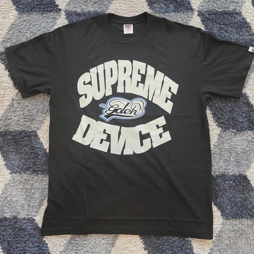 Supreme x GOODENOUGH Device T-Shirt Black - 25SS 착용 스타일 - 1