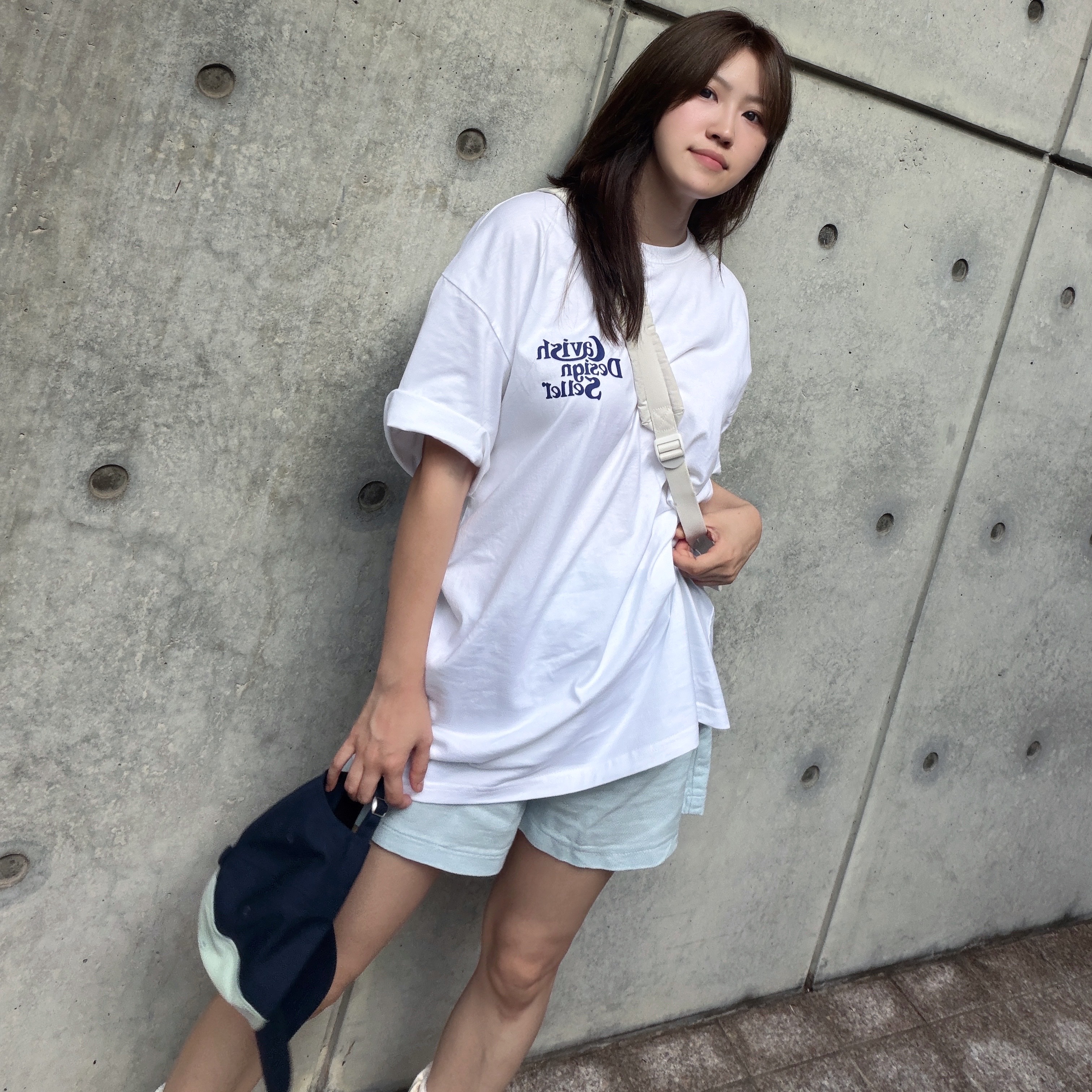 CAVISH Seller Logo SS Tee White, RECLOW Re-rain Shirring Boots Ivory 착용 스타일 - 5