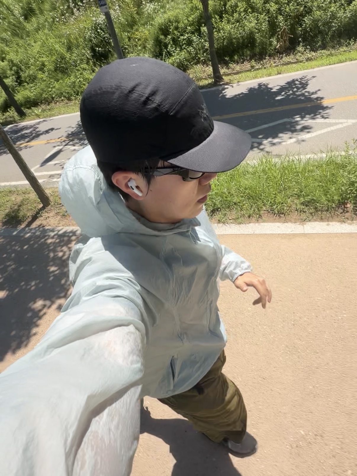 Arc'teryx Norvan Regular Brim Hat Black 착용 스타일 - 2