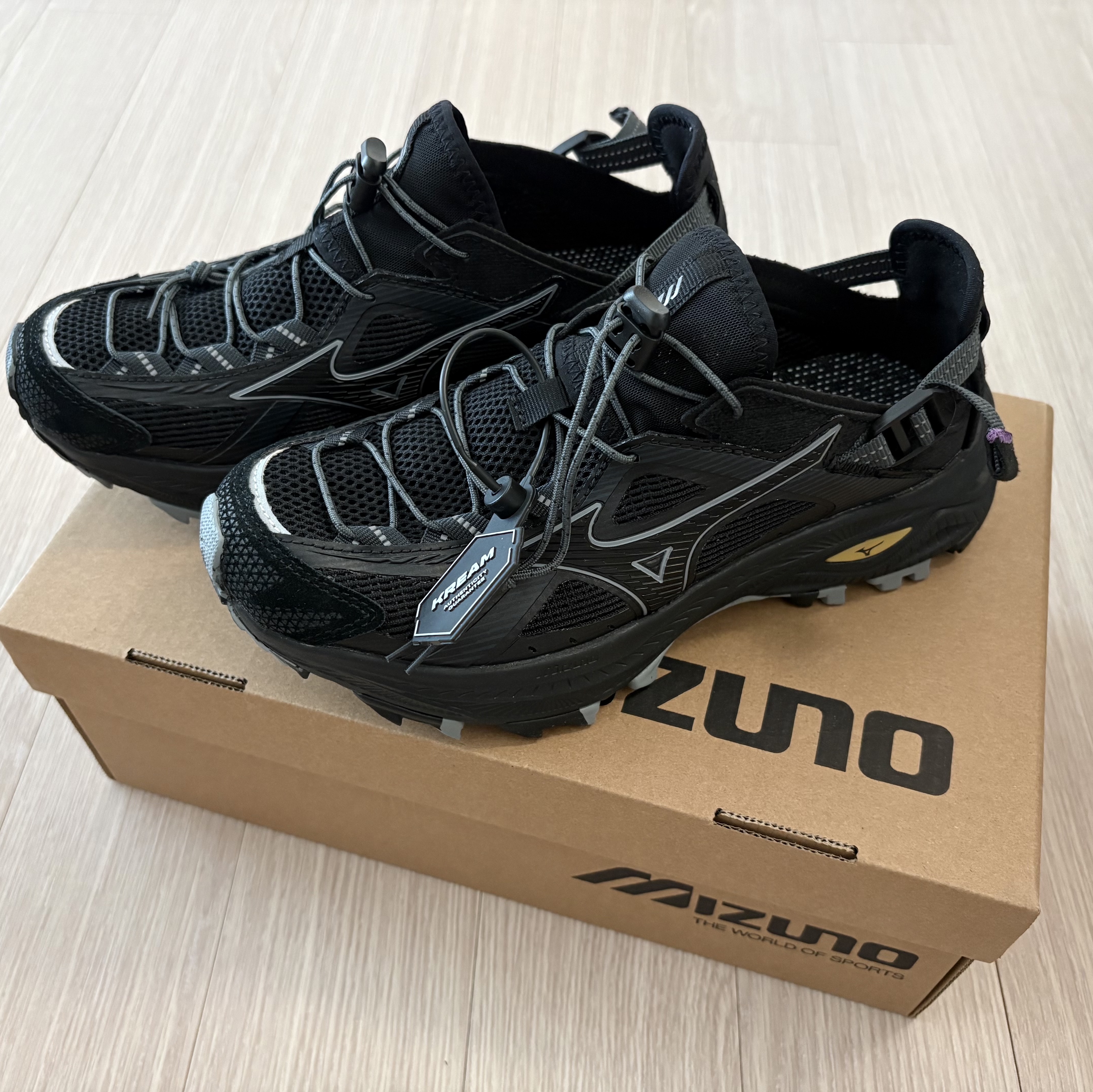 Mizuno Racer Trail SE V2 Black 착용 스타일