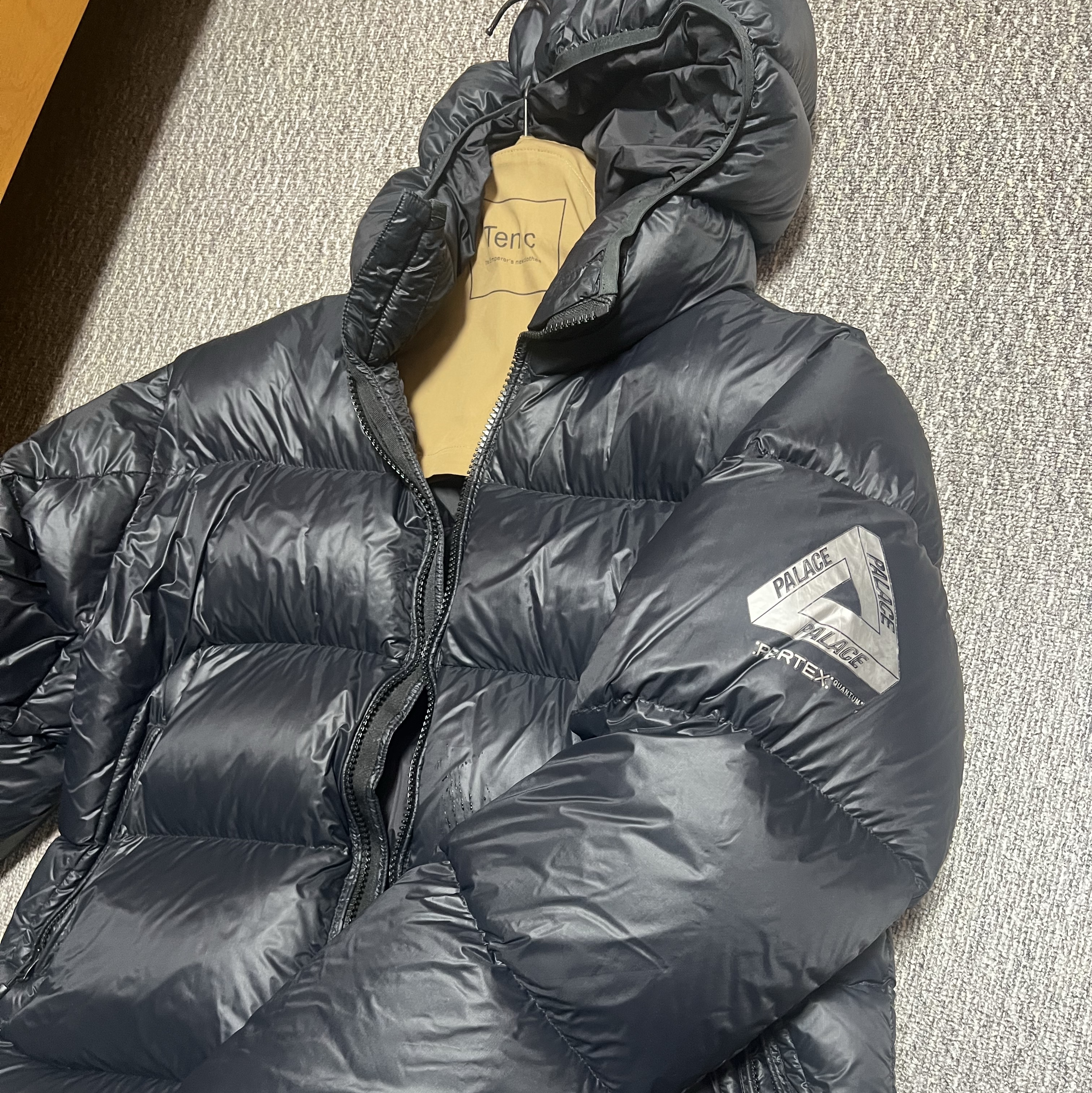 Palace Pertex Opaque Balaclava Puffa Black - 24FW 착용 스타일