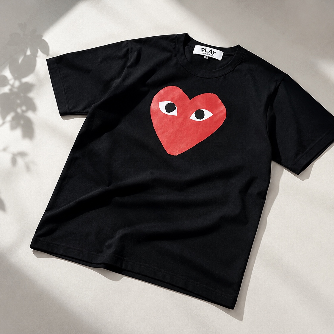 [25% 쿠폰] (W) Play Comme des Garcons Red Heart T-Shirt Black 착용 스타일