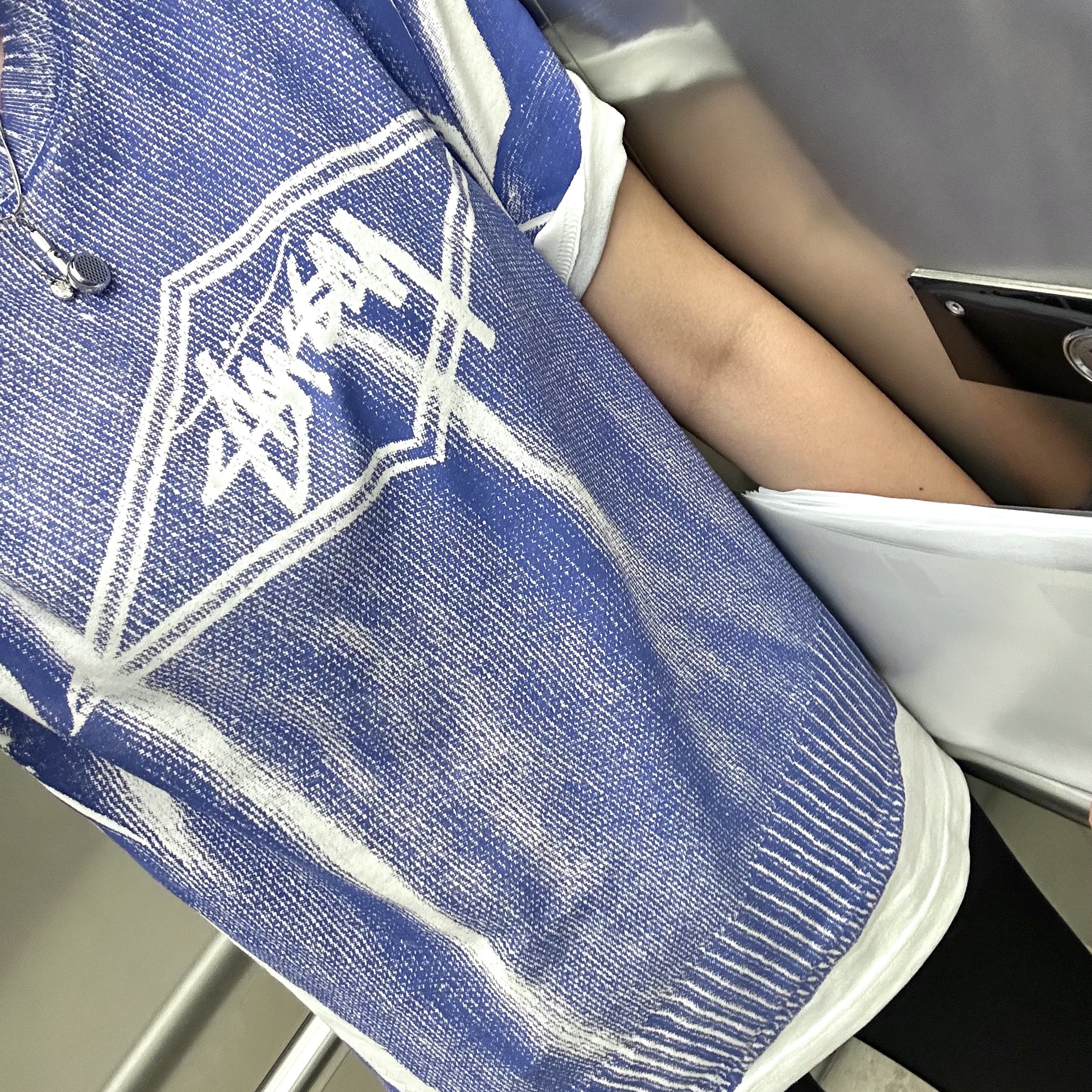 Stussy Sweater T-Shirt White 착용 스타일 - 1