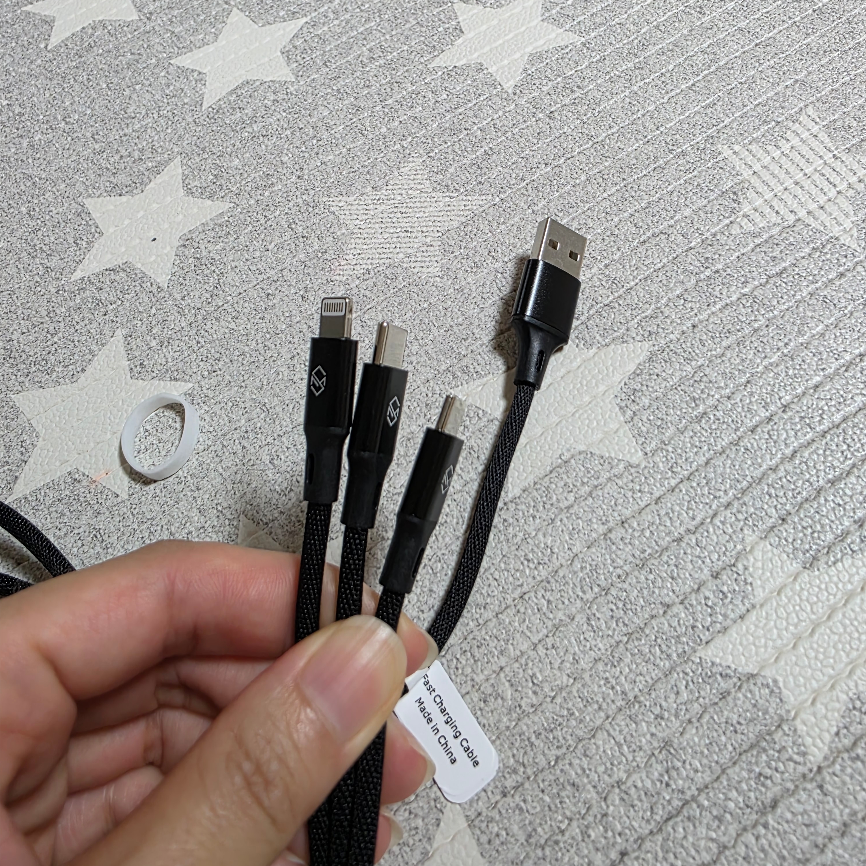 SINJIMORU 3-in-1 QC 3.0 Quick Charging USB Cable 0.7M 착용 스타일