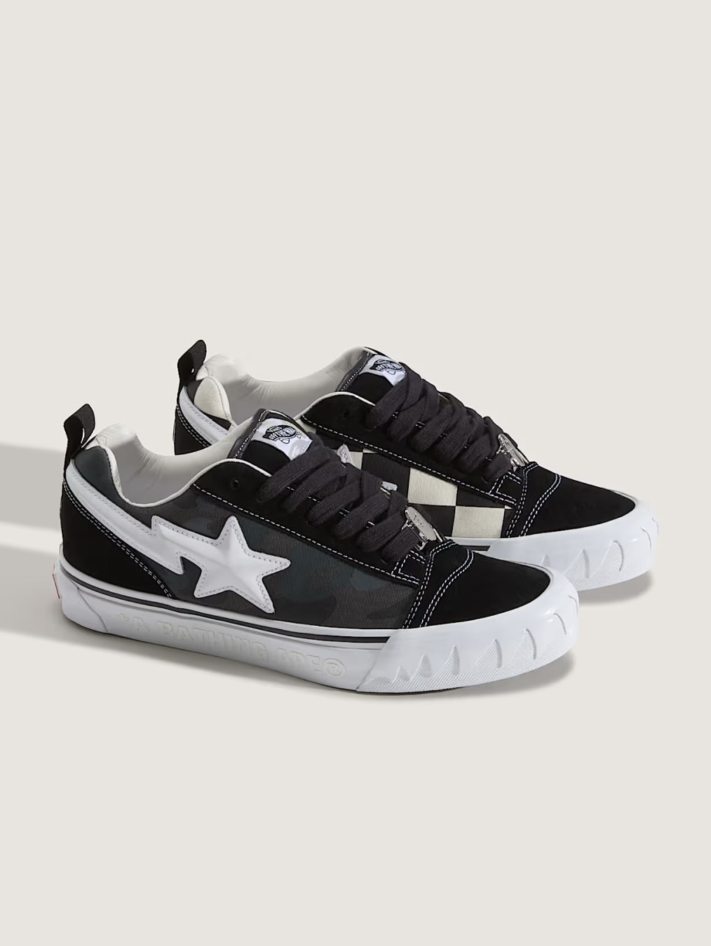Vans x BAPE Premium Knu-Skool Camo Green, Vans x BAPE Premium Knu-Skool Camo Black 착용 스타일 - 3