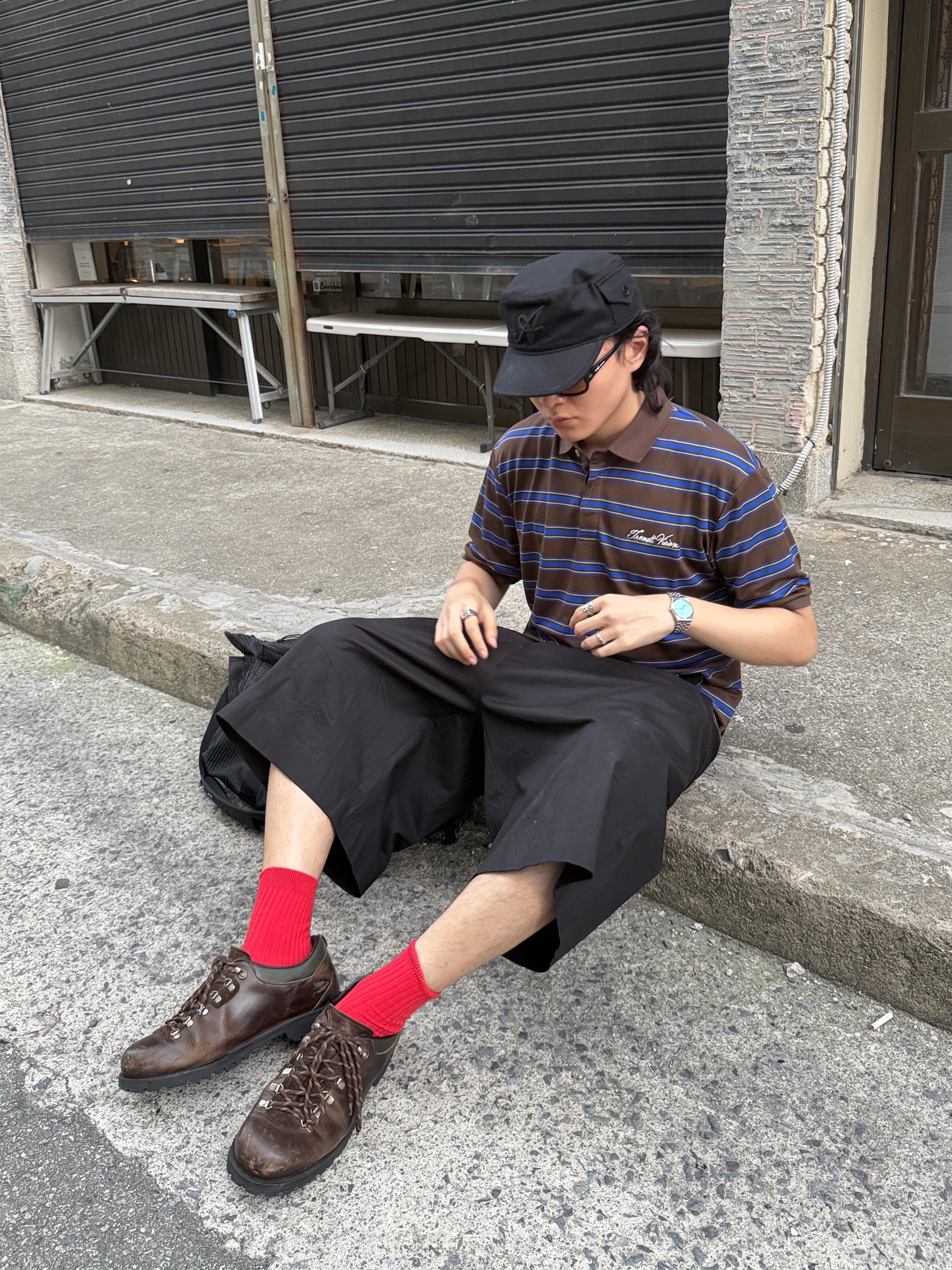 Romantic Move Oat Mountain Oil Black, Casio MTP-B145D-2A1V 착용 스타일 - 3
