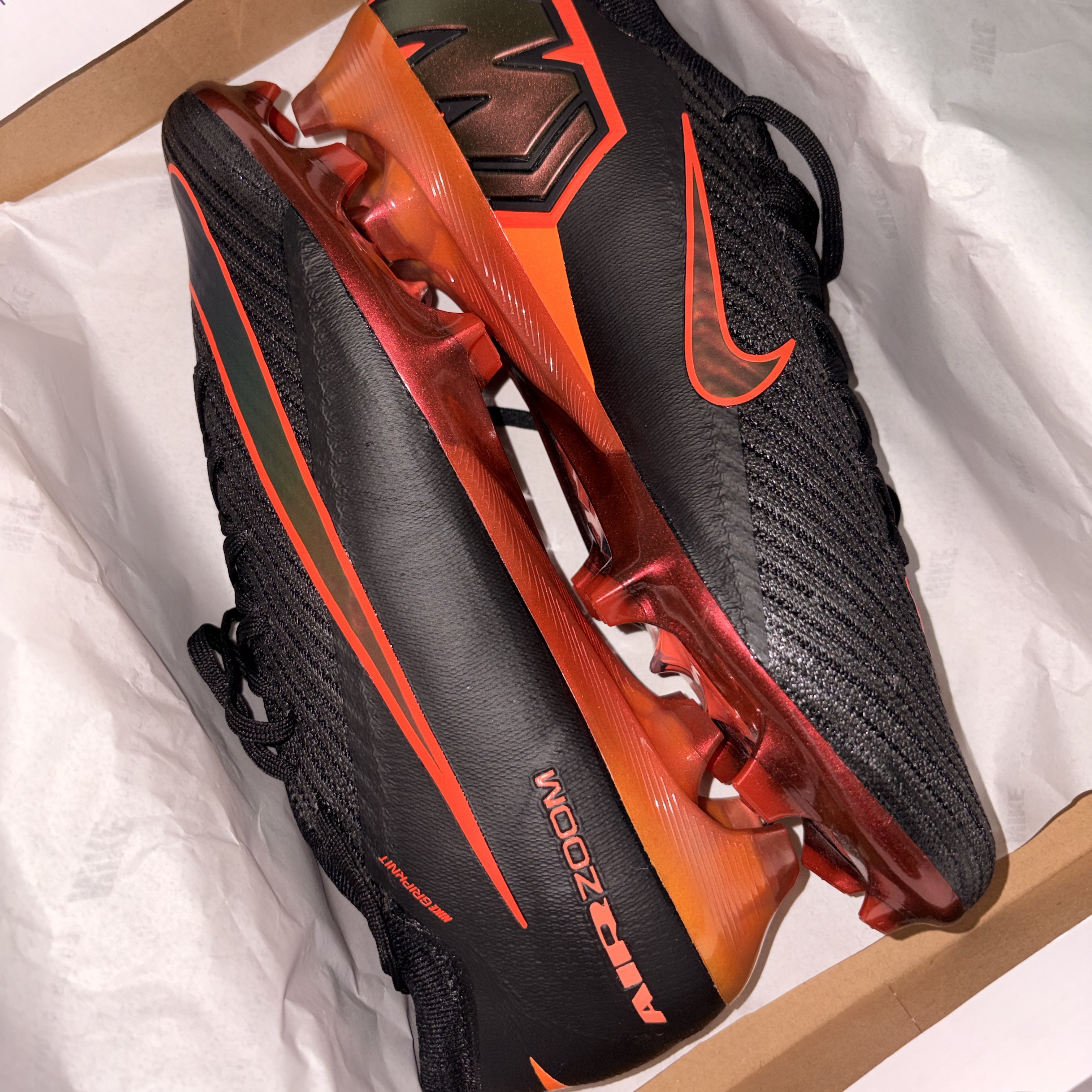 Nike Zoom Mercurial Vapor 16 Elite LV8 FG Black Crimson 착용 스타일