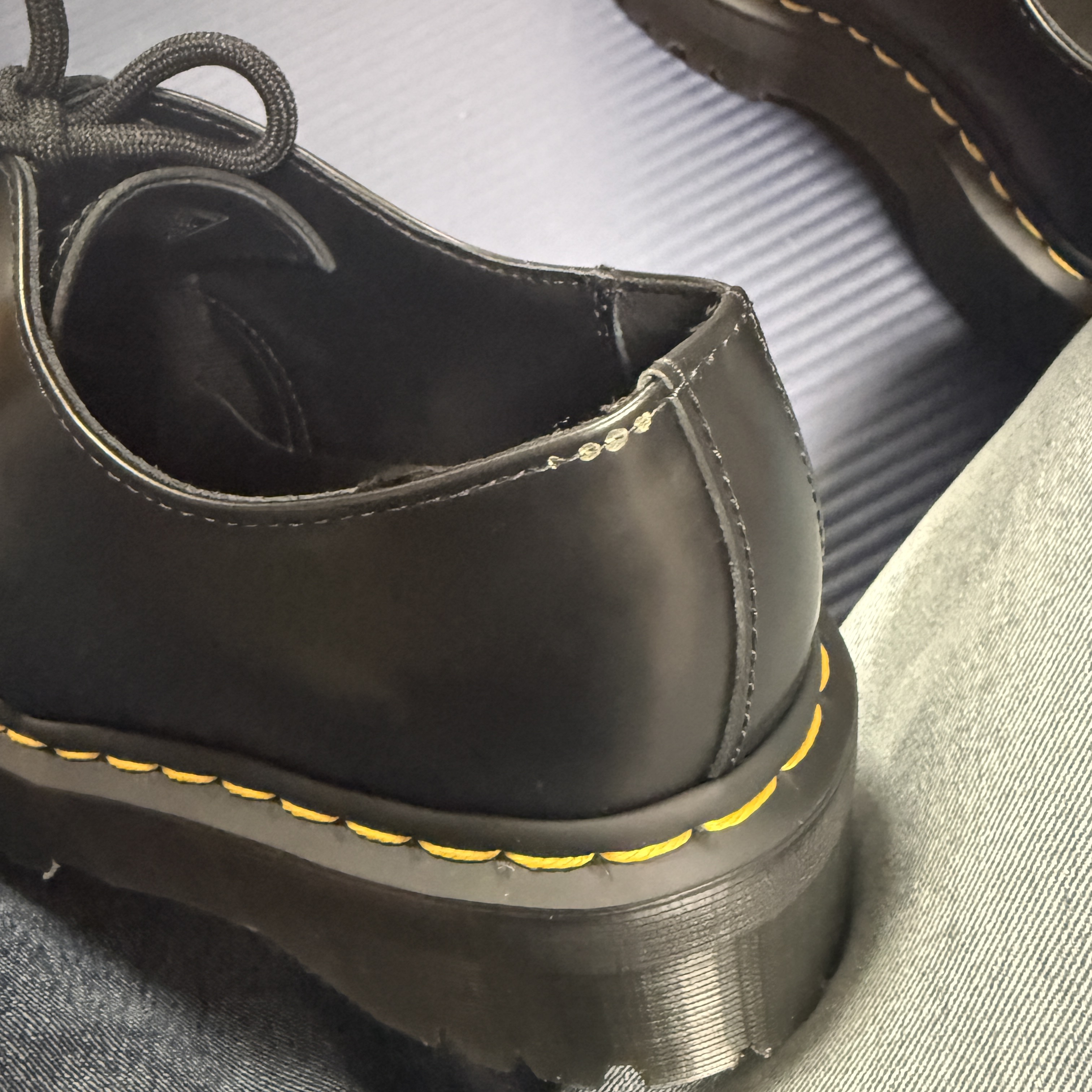 Dr. Martens 1461 Quad Black 착용 스타일