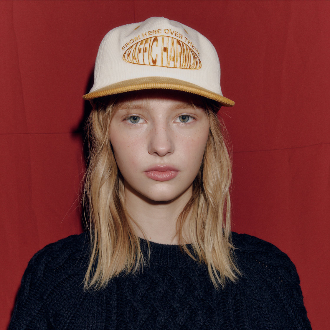트래픽하모니 코듀로이 라운드 로고 딥핏 5패널 캡 아이보리&머스타드(Traffic Harmony Corduroy Round Logo Deep Fit 5-Panel Cap Ivory & Mustard) - 5