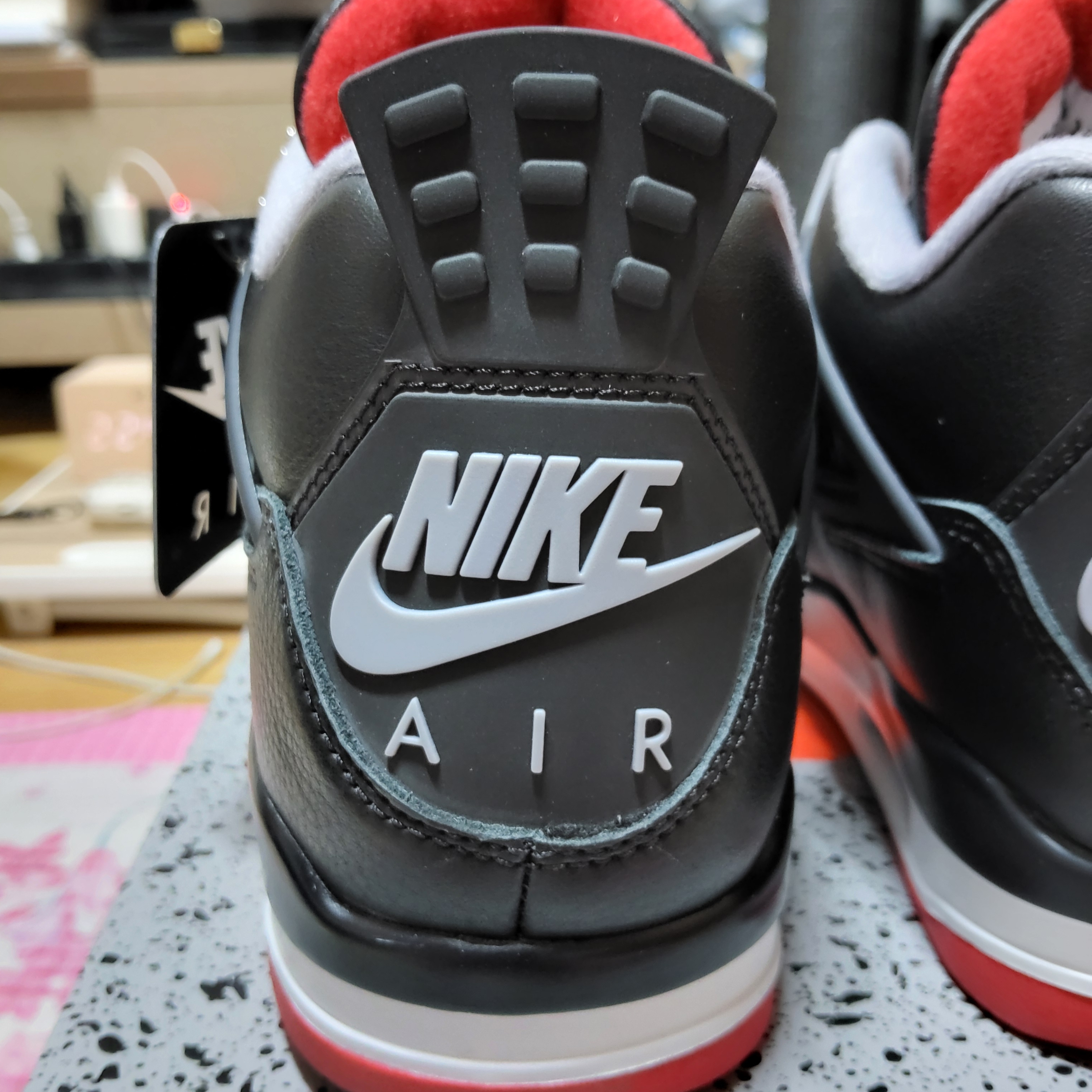 Jordan 4 Retro Bred Reimagined 착용 스타일 - 5