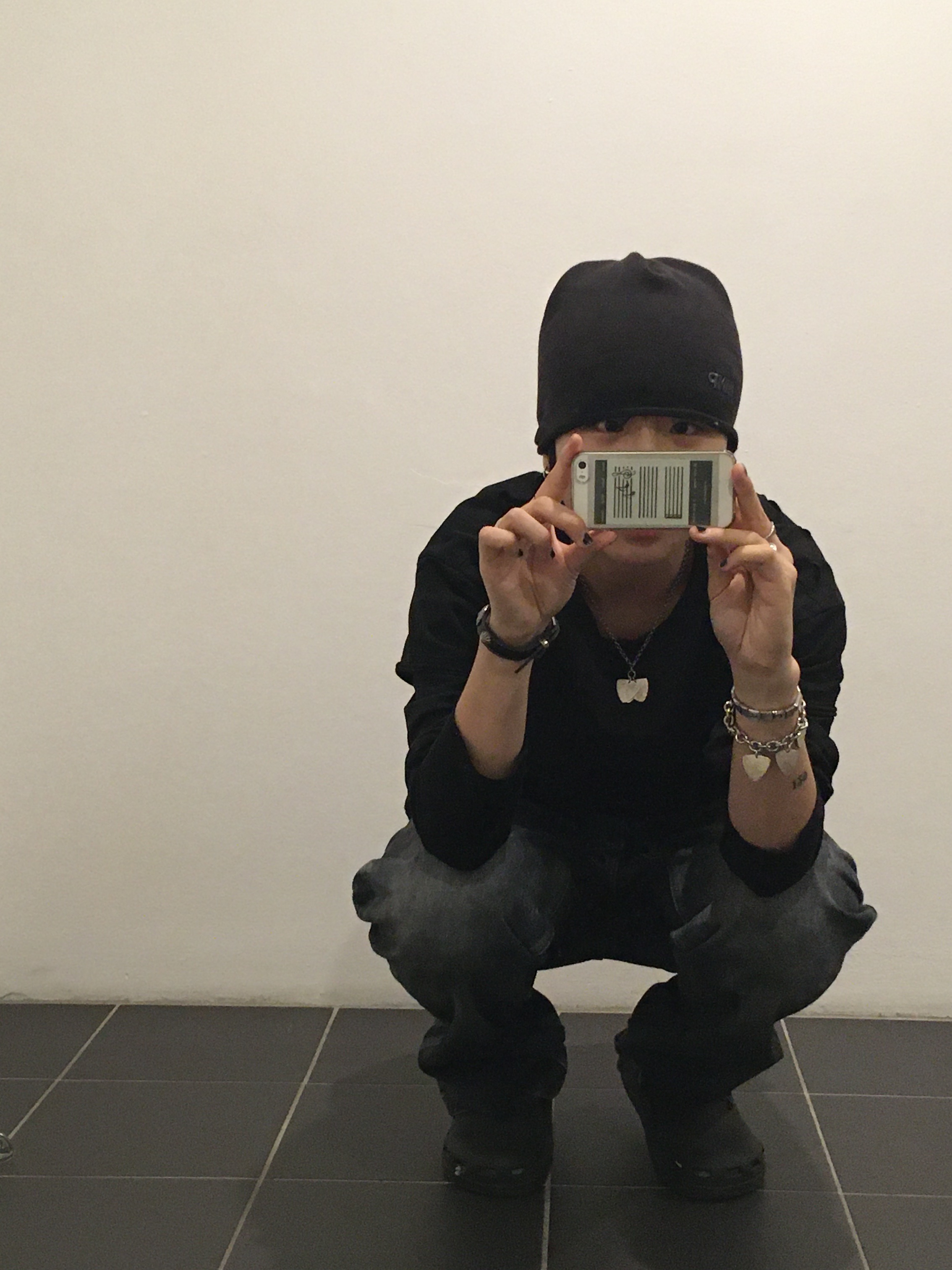 ETCE Damage Layered L/S Tee Black, (W) Hysteric Glamour On Skull Pick Necklace Silver 착용 스타일 - 3