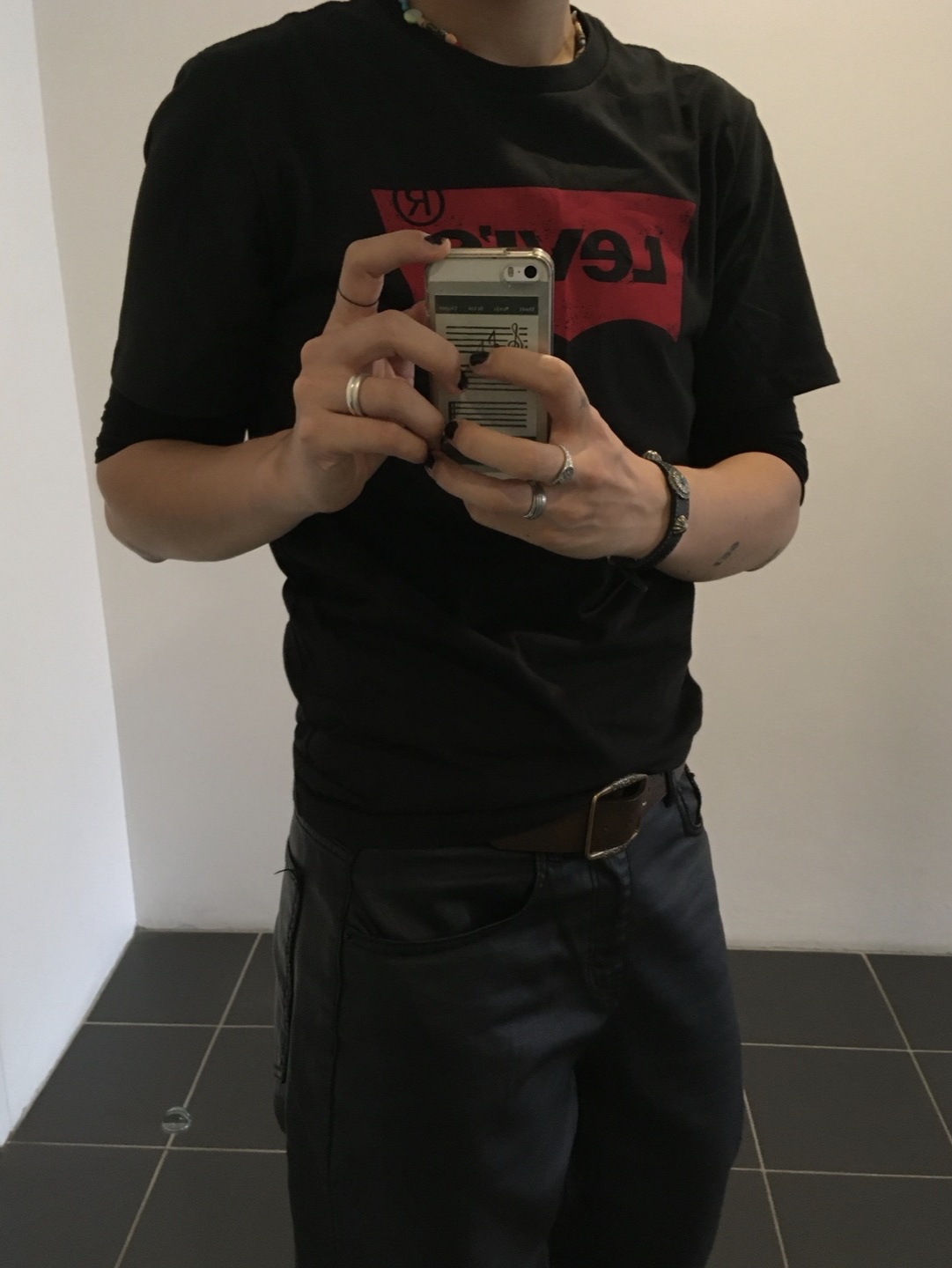 thisisneverthat x Grateful Dead Lightning Leather Pant Olive Black, Ogarp Concho Wrist Belt Black 착용 스타일 - 1