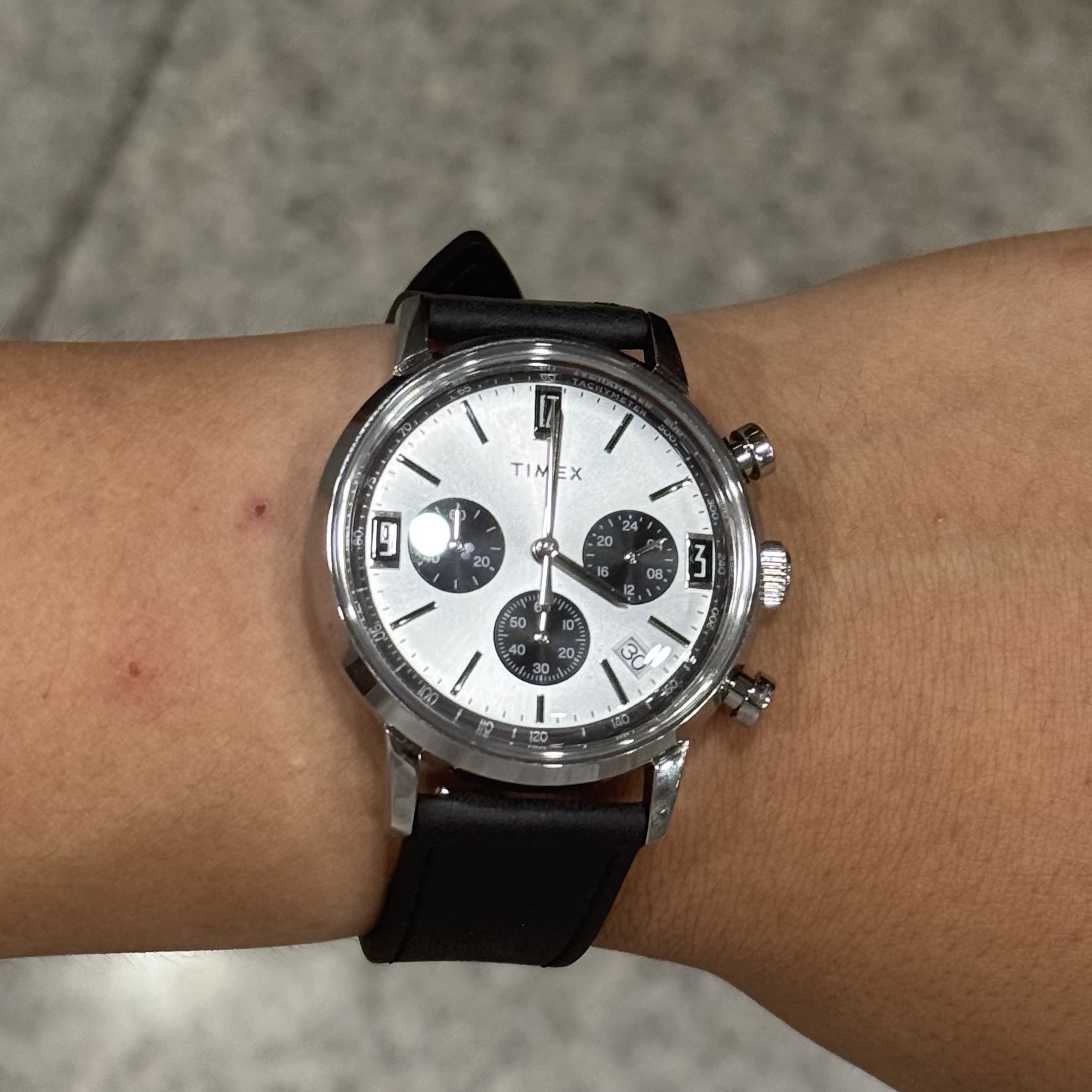 Timex Marlin Chronograph Tachymeter 40mm Leather Strap Watch Black Silver Tone 착용 스타일