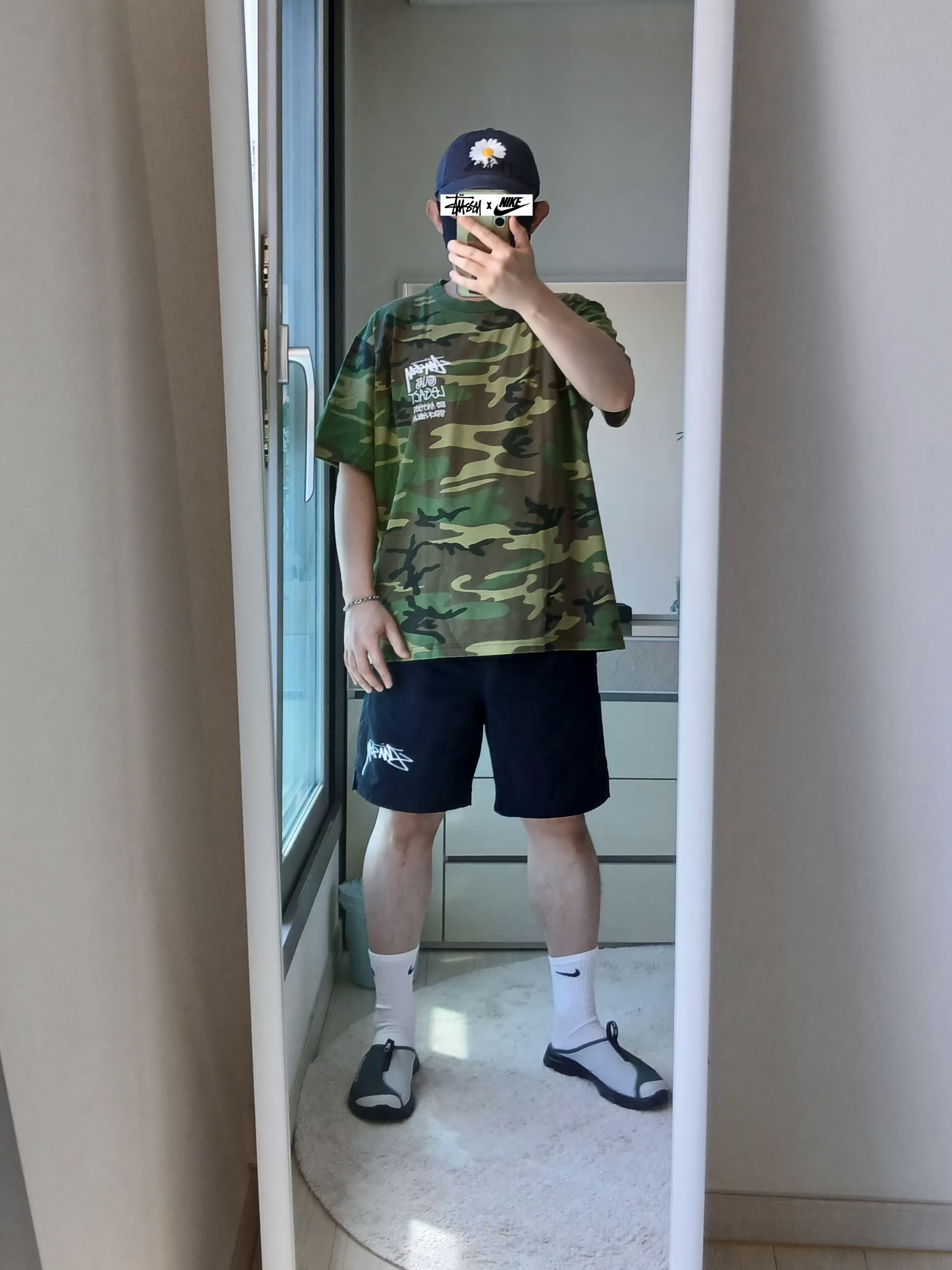 Peaceminusone x Toy Story The First Fan Cap 01 Dark Grey, Stussy x Our Legacy Work Shop Surfman Pigment Dyed T-Shirt Camo 착용 스타일 - 5