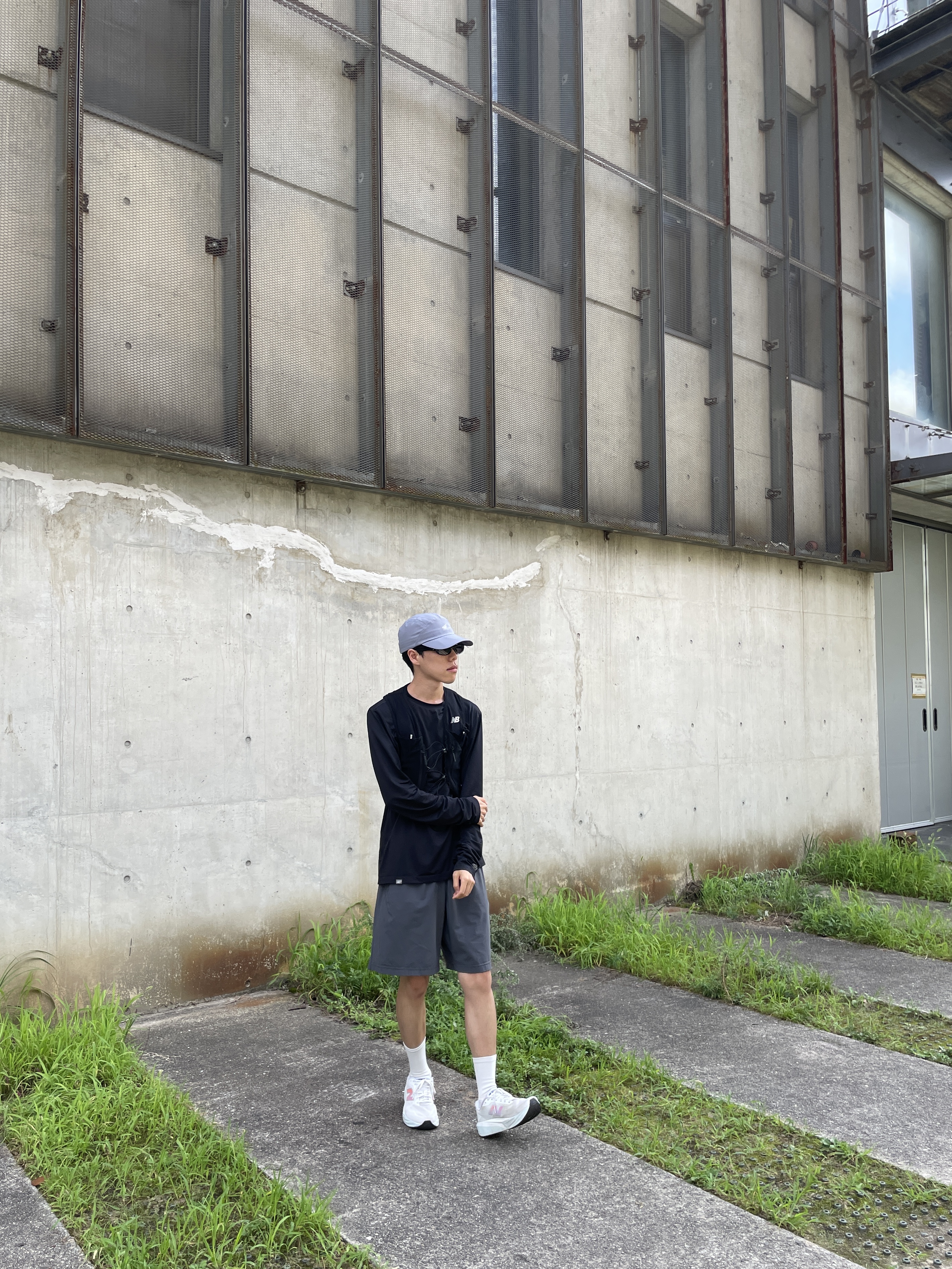 New Balance FuelCell Rebel v5 NB 103 White Pink Heat - 2E Wide, New Balance PF Running Vest Black 착용 스타일 - 6