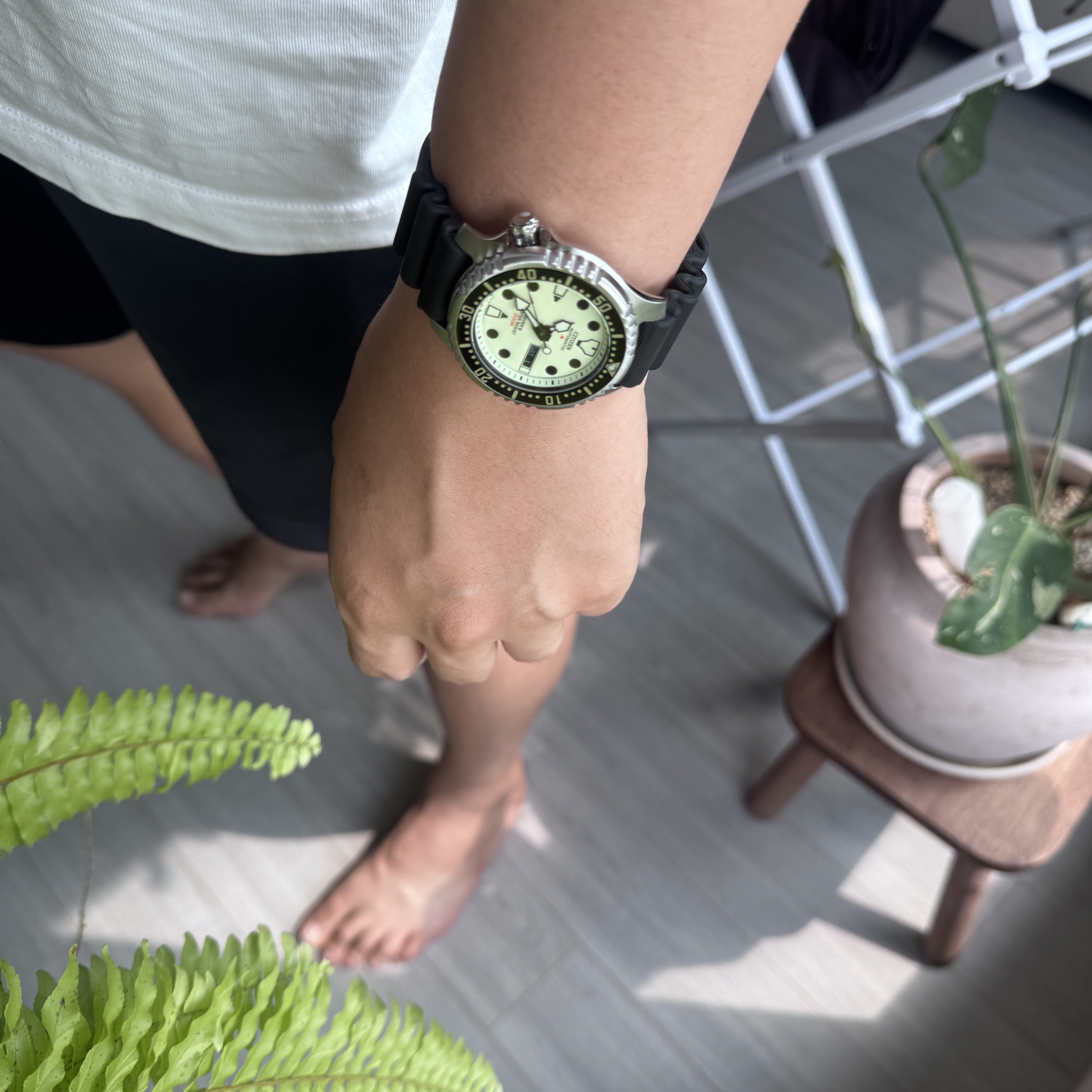 Citizen Promaster Diver Automatic 200M 42mm Stainless Steel Yellow Black 착용 스타일 - 3
