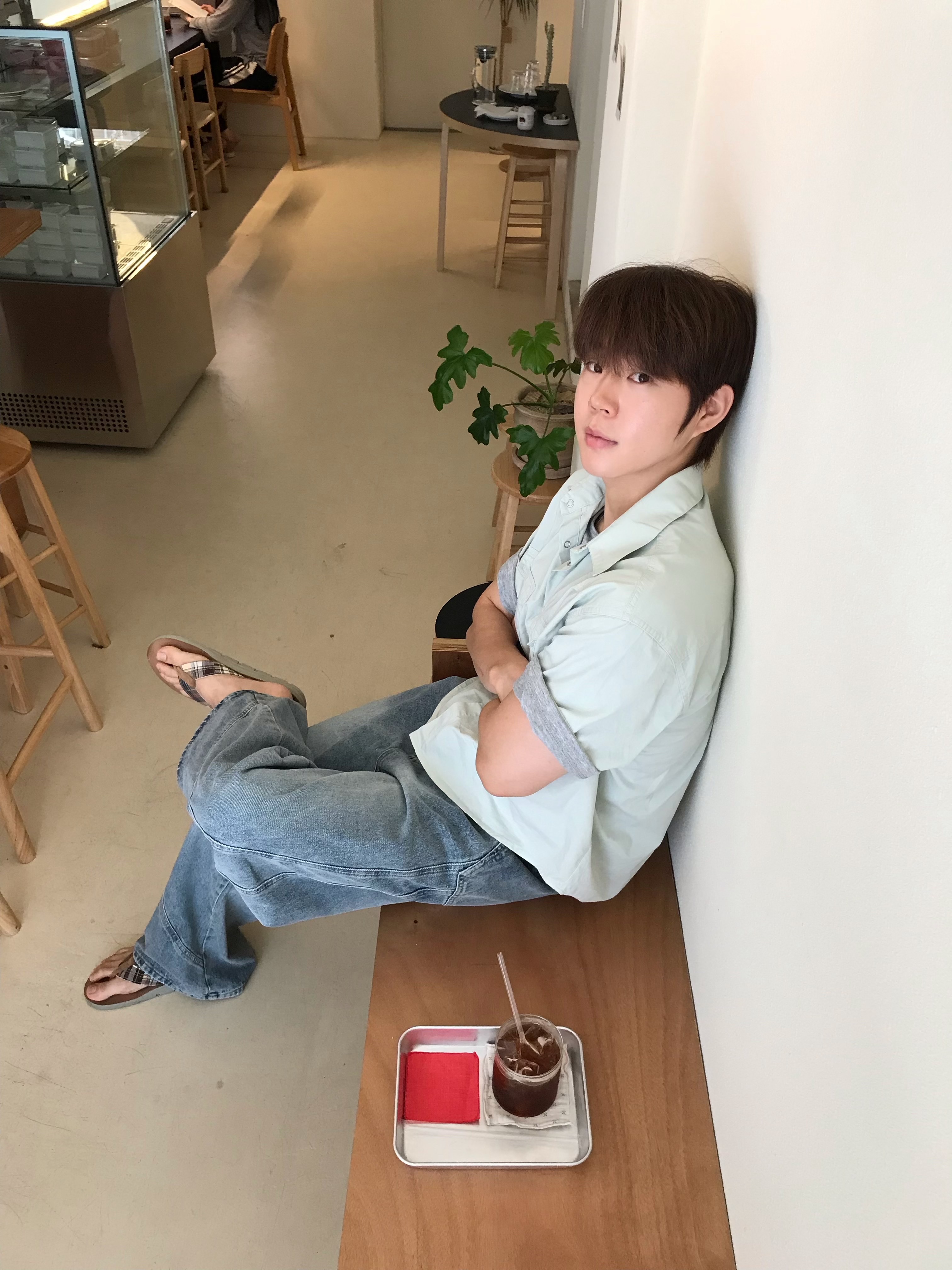 Casio A-158WA-1, Island Slipper Madras Deck Slide Tan Madras 착용 스타일 - 1