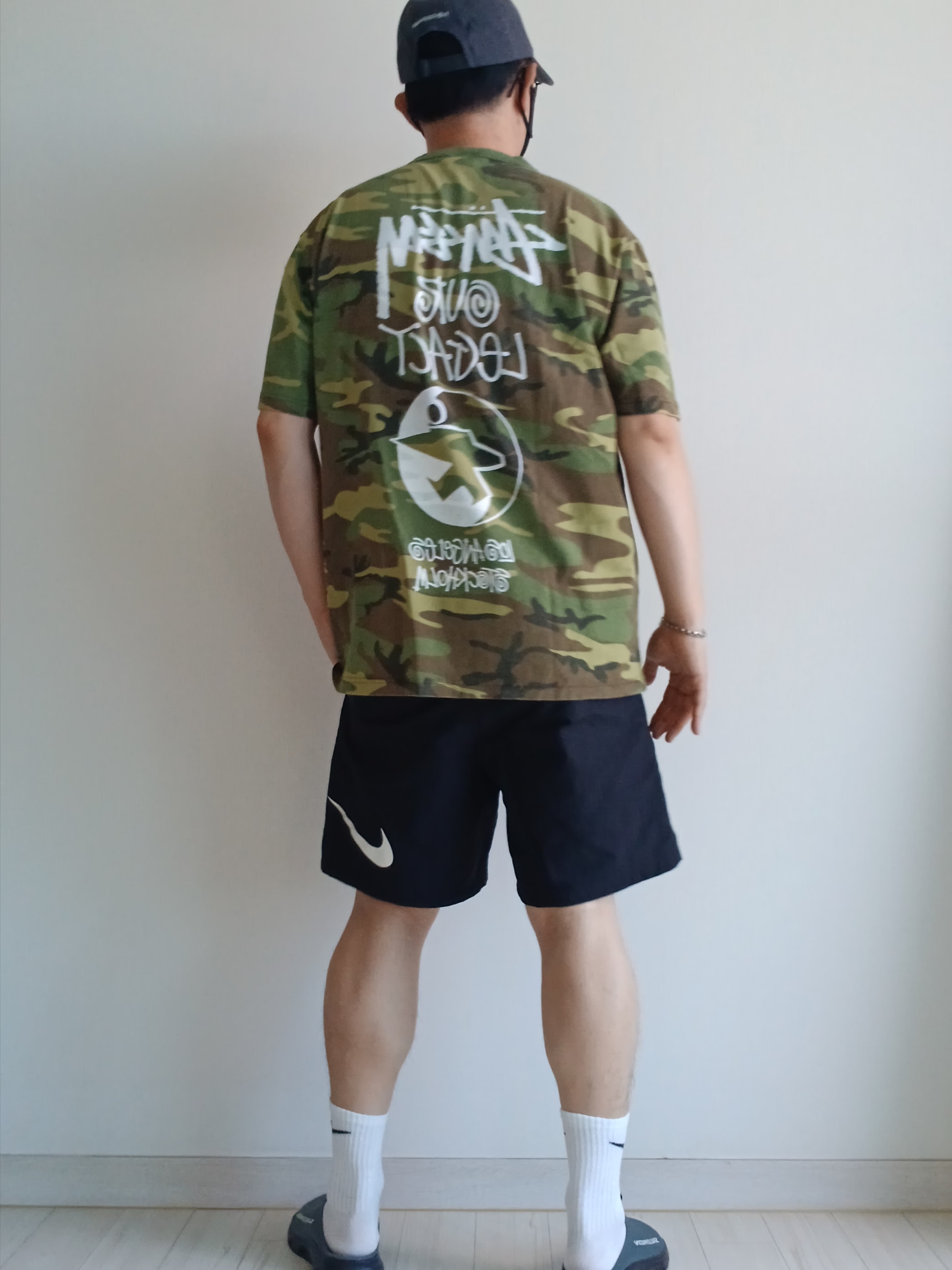 Peaceminusone x Toy Story The First Fan Cap 01 Dark Grey, Stussy x Our Legacy Work Shop Surfman Pigment Dyed T-Shirt Camo 착용 스타일 - 6