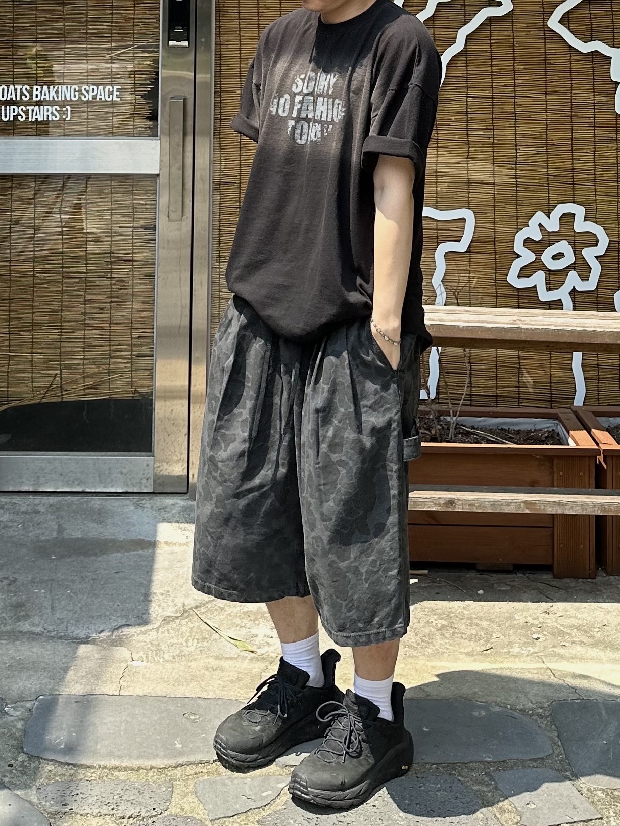 호카 카하 2 로우 고어텍스 블랙 착용 스타일 - 3