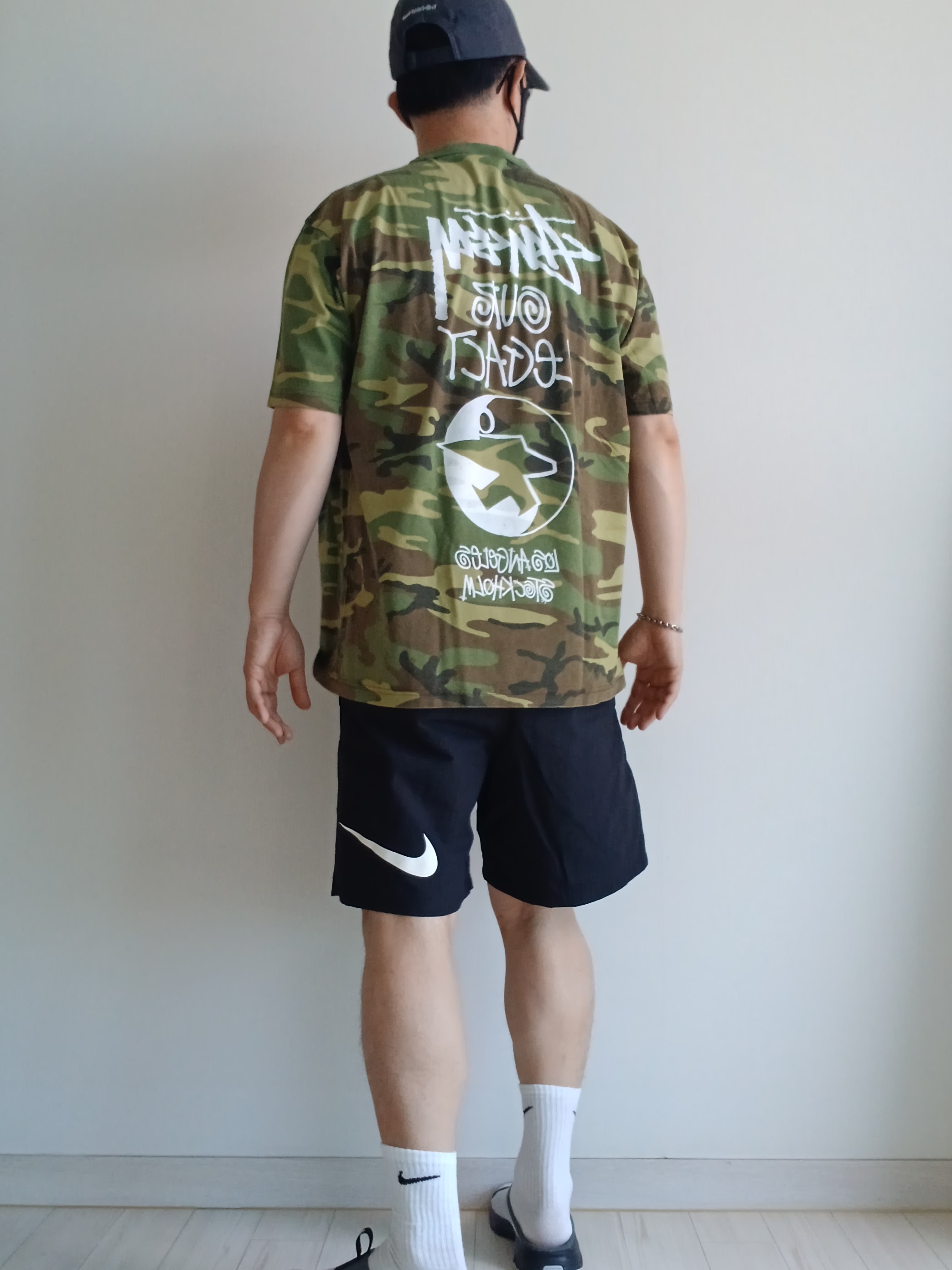 Peaceminusone x Toy Story The First Fan Cap 01 Dark Grey, Stussy x Our Legacy Work Shop Surfman Pigment Dyed T-Shirt Camo 착용 스타일 - 2