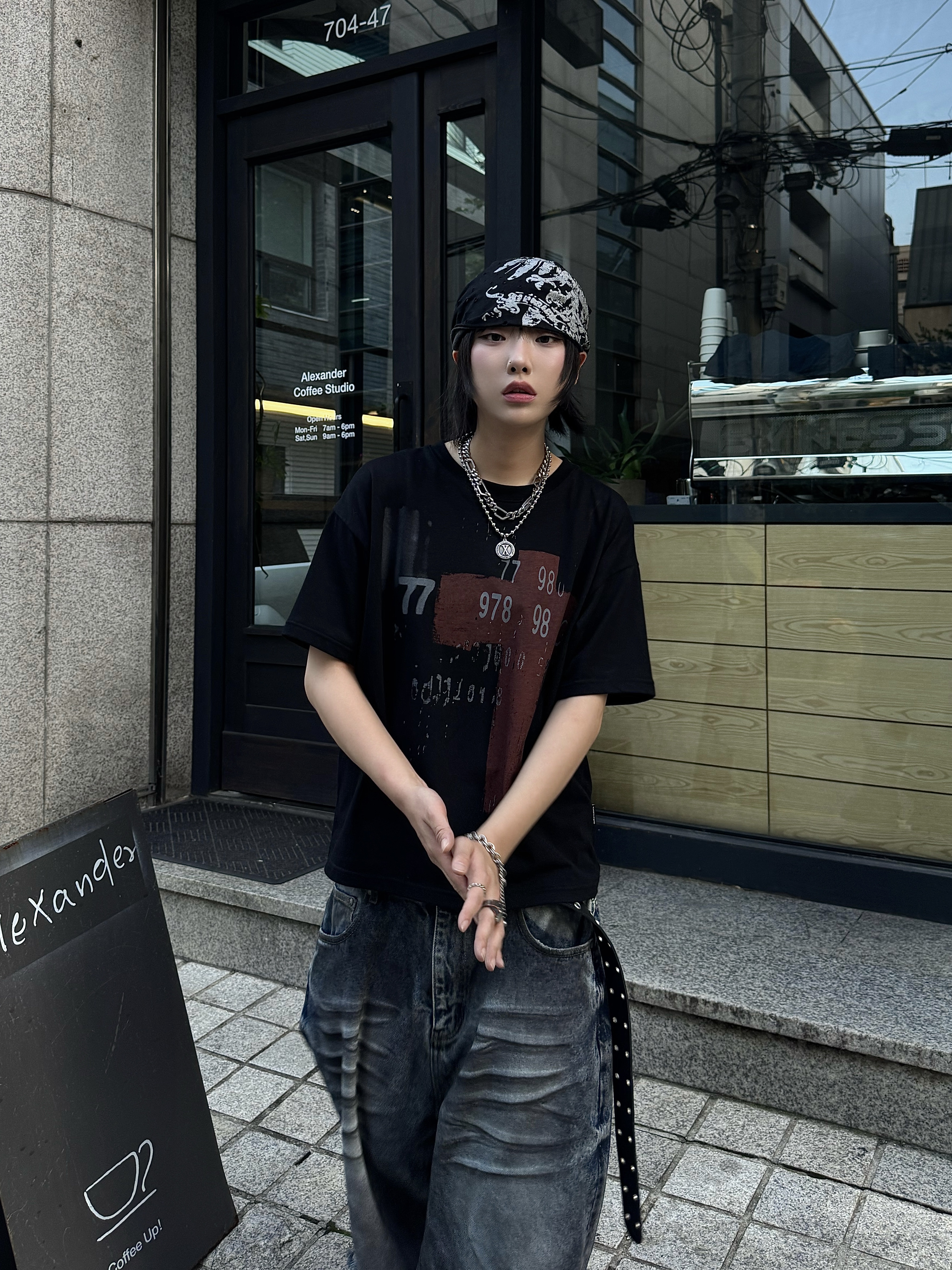 ERL Vamp Skate Shoe Pirate Black, CORNERBLESS Wide Destroyed Dirty Denim Pants Dark Blue 착용 스타일 - 10