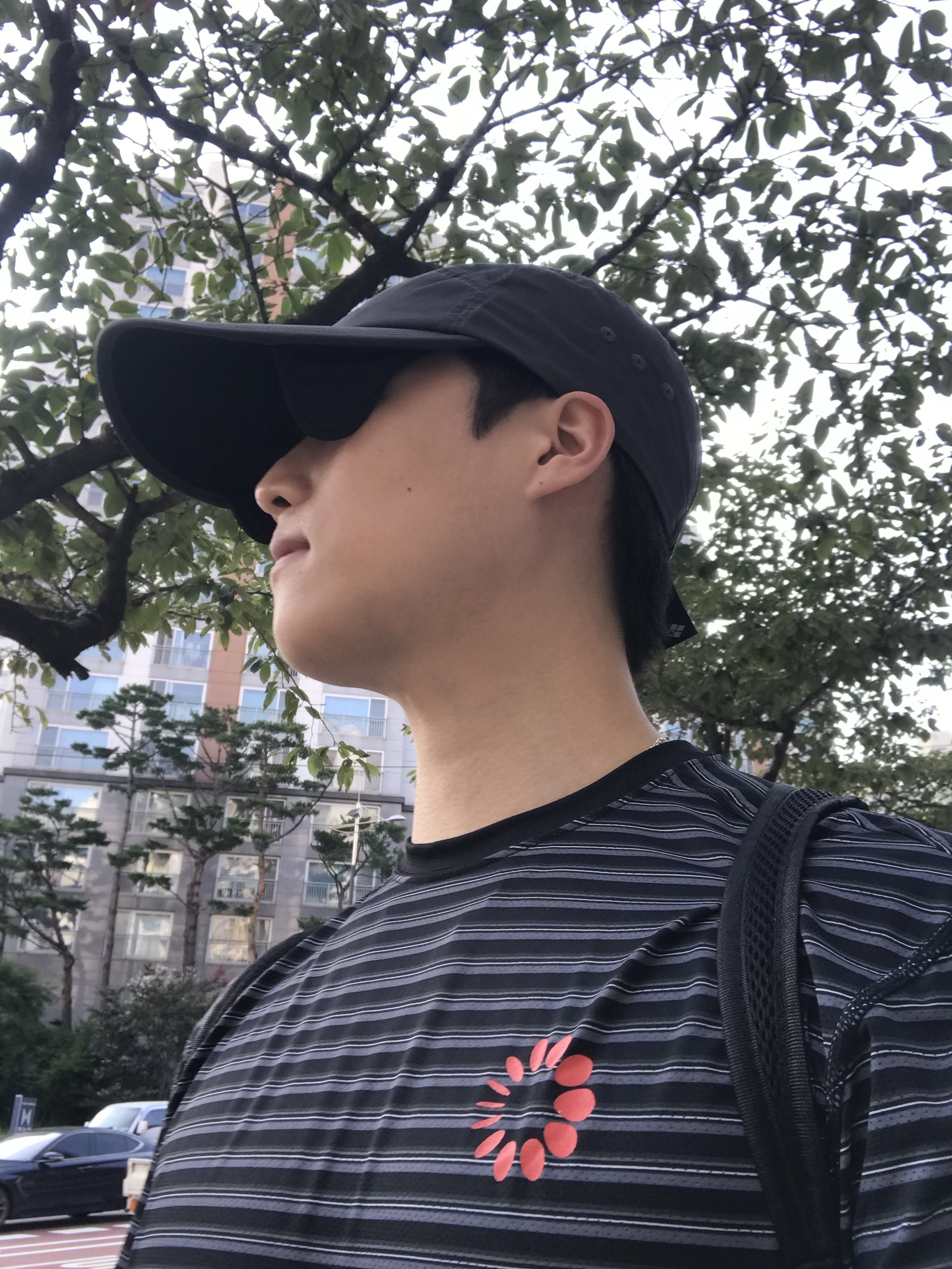 On Running Cloud X 5 Black, Montbell Fishing Cap Dark Gray 착용 스타일 - 3