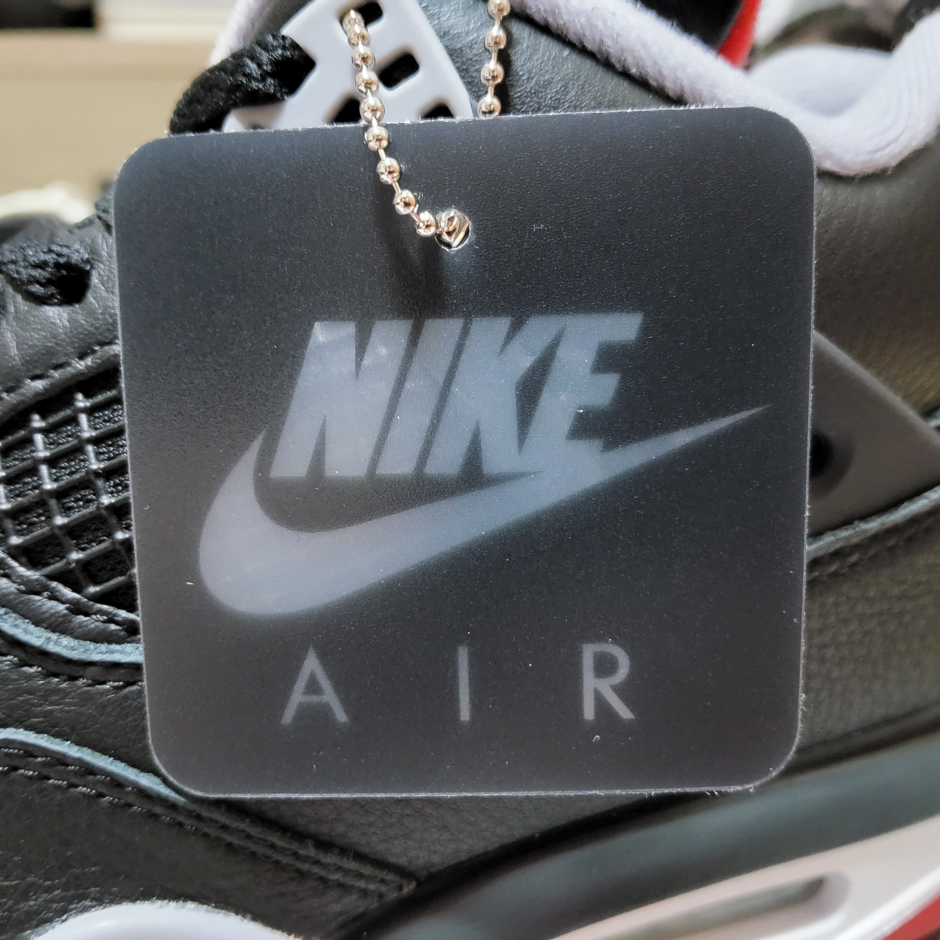 Jordan 4 Retro Bred Reimagined 착용 스타일 - 4
