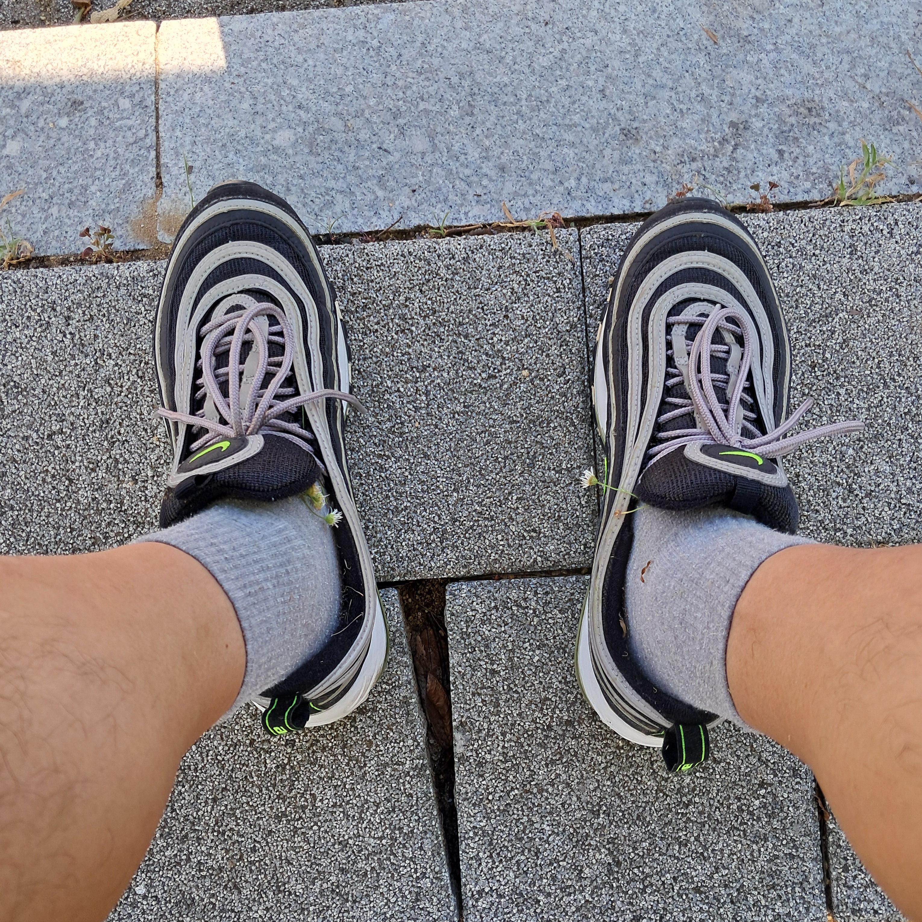 Nike Air Max 97 OG Black Volt Asia 착용 스타일 - 2