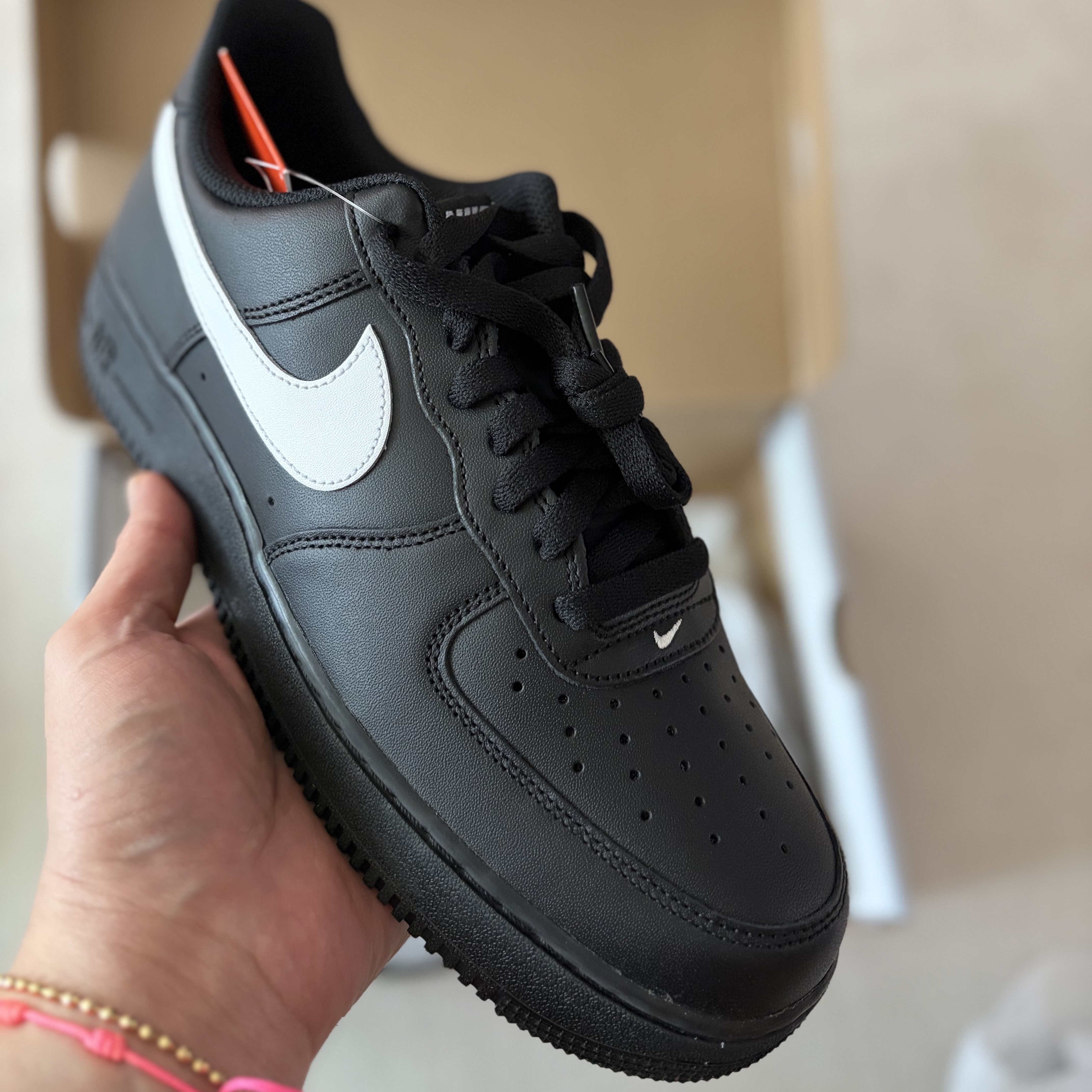 Nike Air Force 1 '07 Black White 착용 스타일