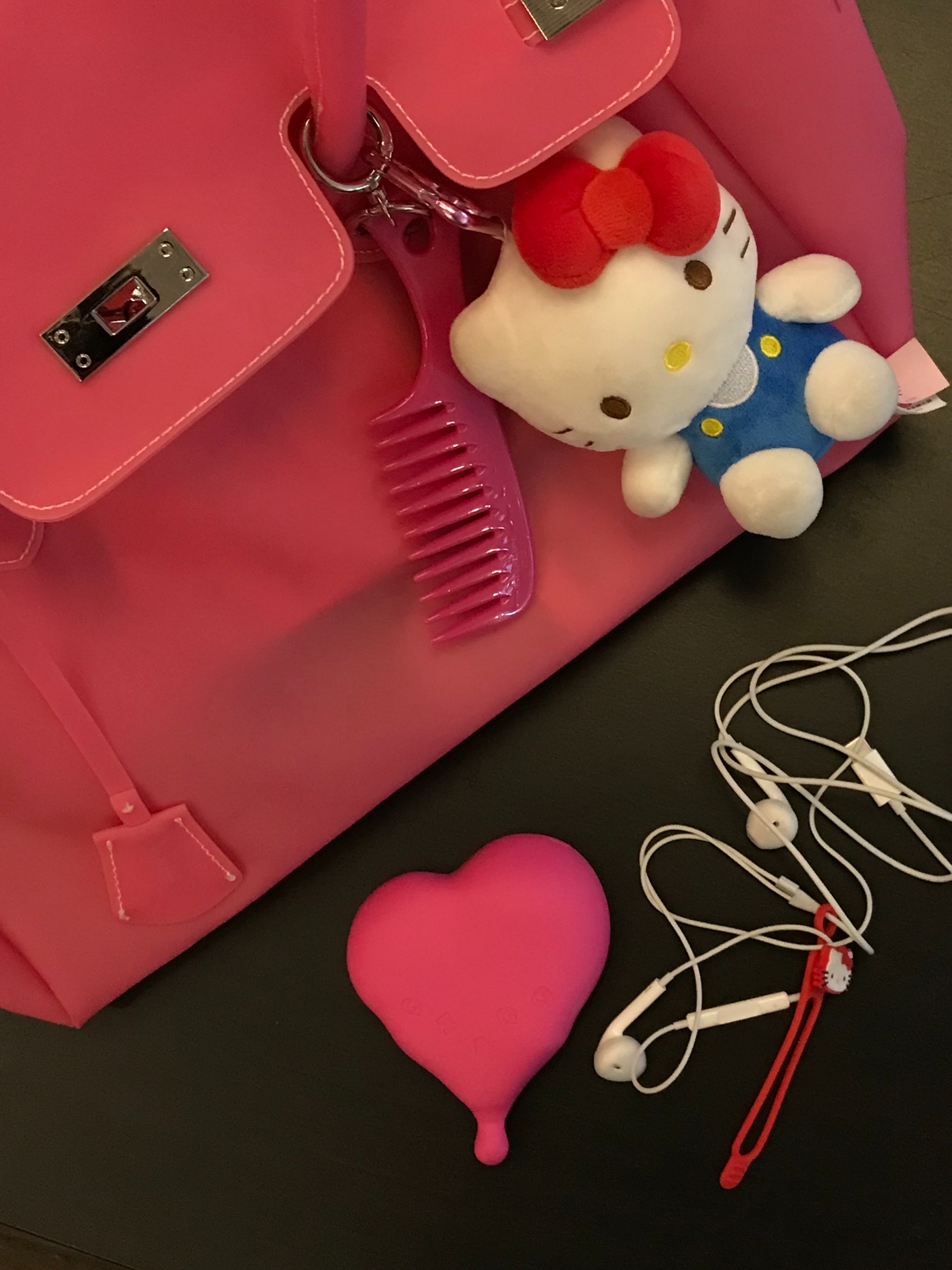 GRAGG MAGSAFE FLOW HEART BATTERY [9 COLOR] 착용 스타일 - 2