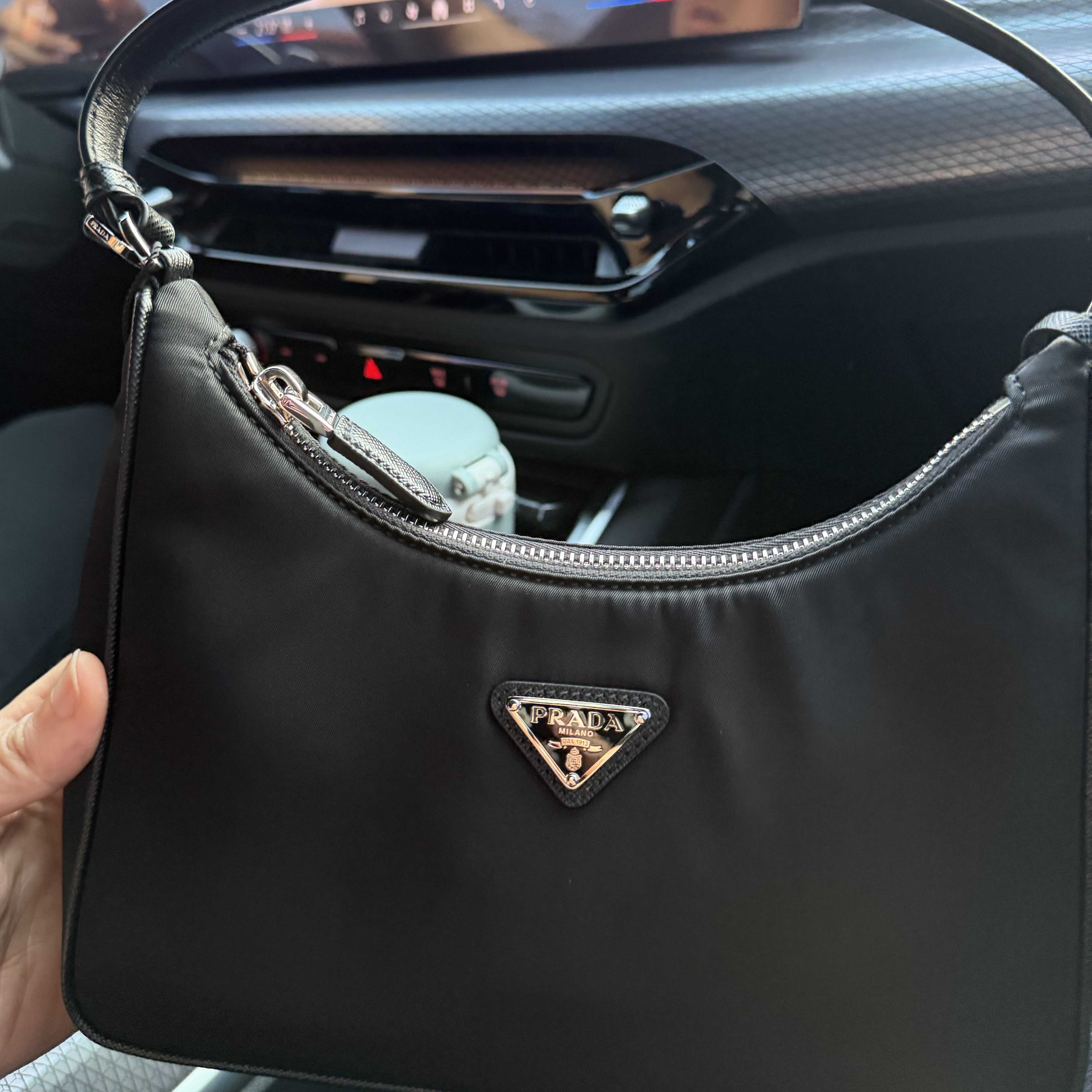 Prada Re-Edition 2005 Re-Nylon and Saffiano Mini Bag Black 착용 스타일