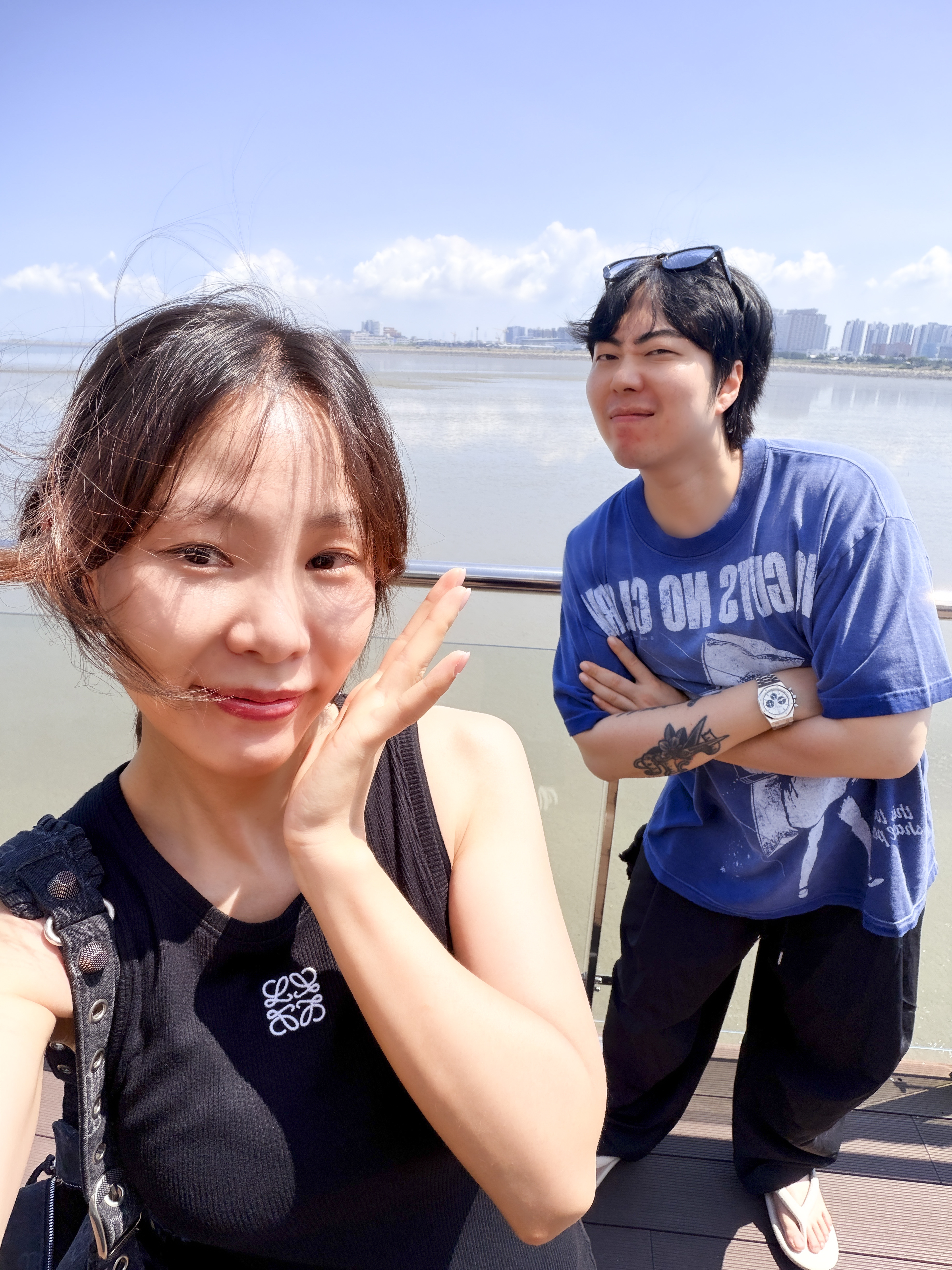 (W) Loewe Anagram Tank Dress Black, (W) Loewe Ease Logo Sandal Black 착용 스타일 - 2