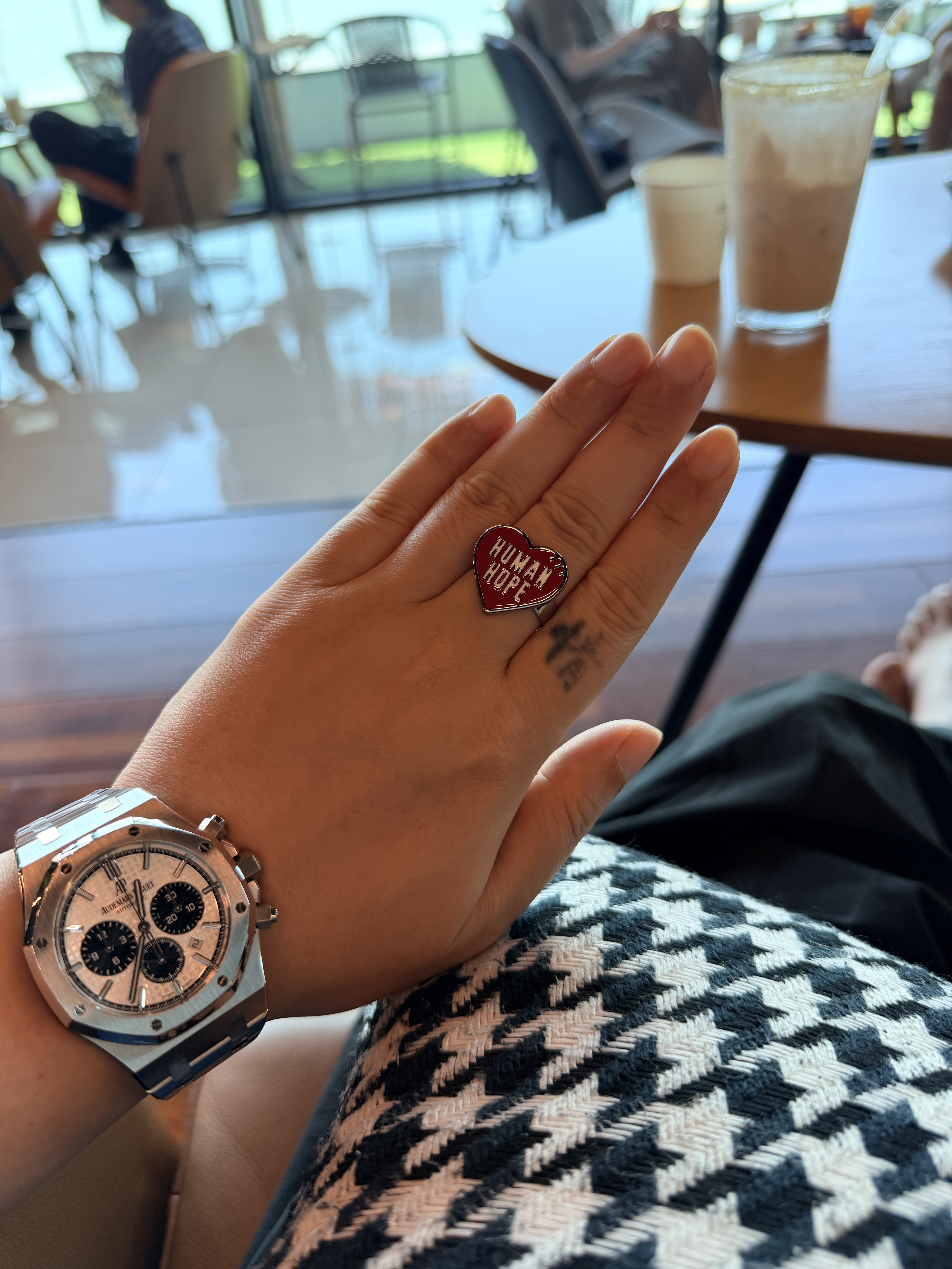 Human Made Human Hope Ring Set Red, Audemars Piguet Royal Oak Selfwinding Chronograph 41mm Steel Bracelet Silver 착용 스타일 - 2
