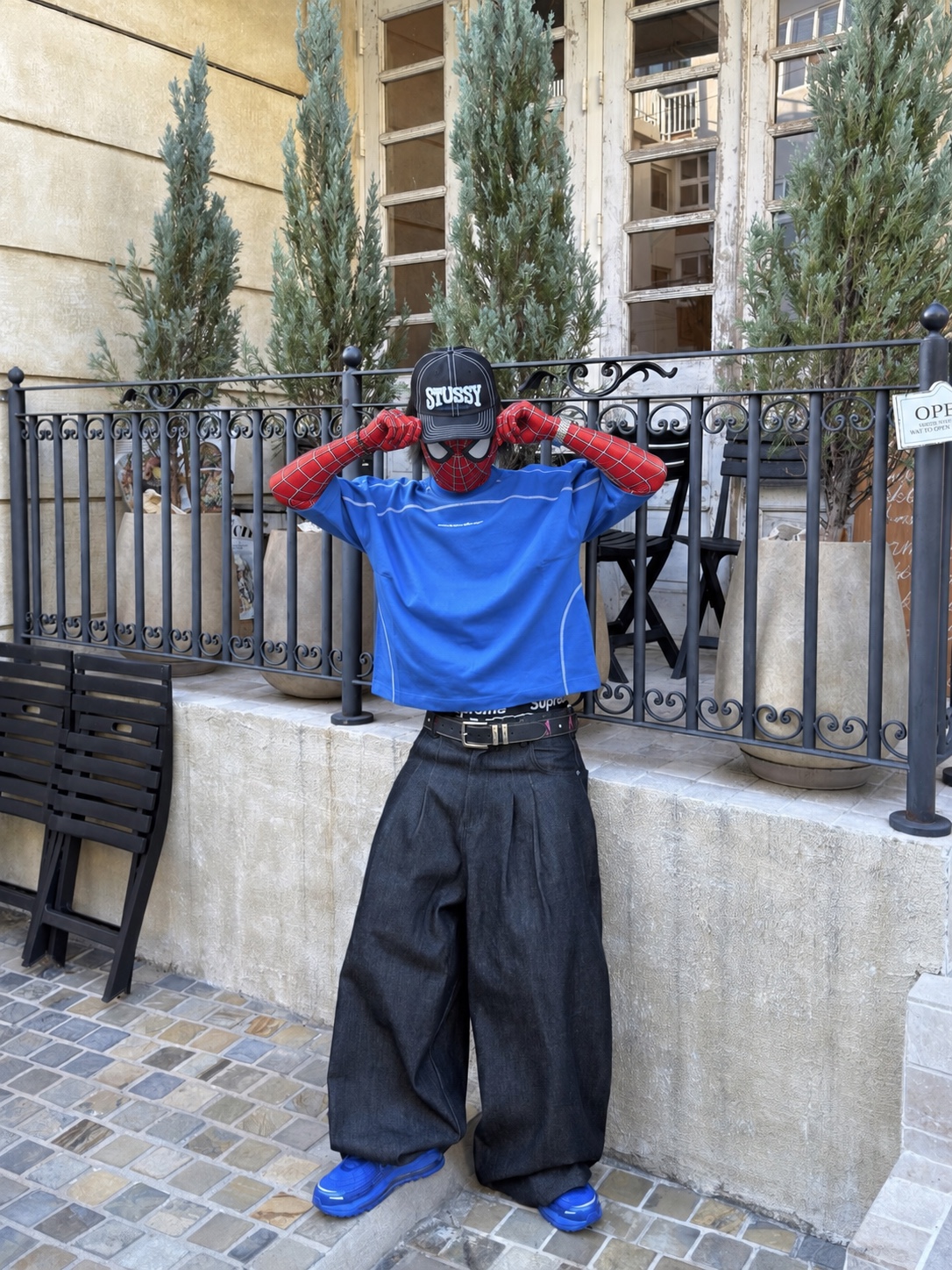 Supreme x True Religion Mesh Back 6-Panel Dirty Indigo - 25FW, I FEEL LUCKY Lucky Koin Polo Shirt Pink 착용 스타일 - 4