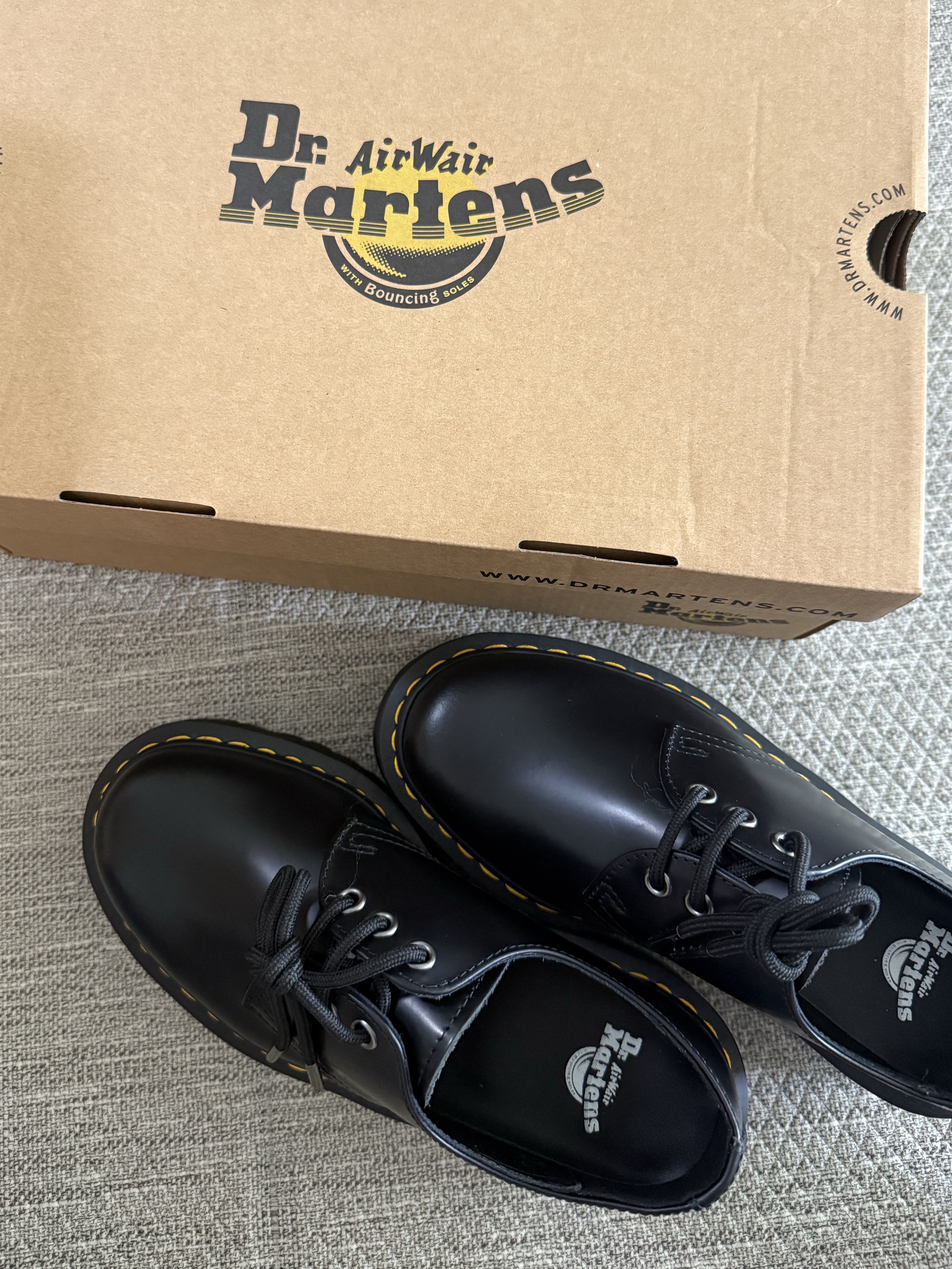 Dr. Martens 1461 Quad Black 착용 스타일 - 1