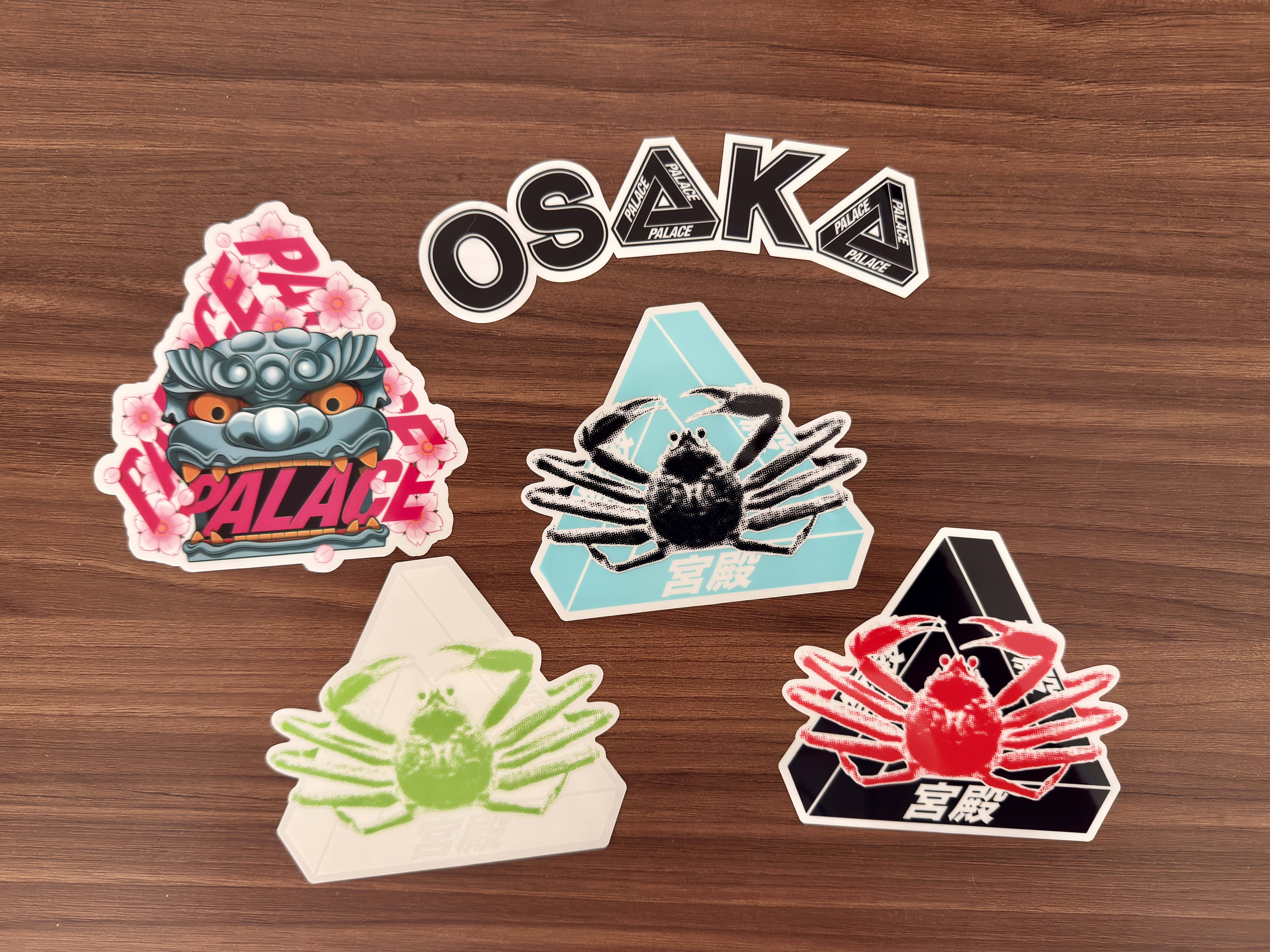 Palace Osaka Sticker Pack Multi - 25SS 착용 스타일