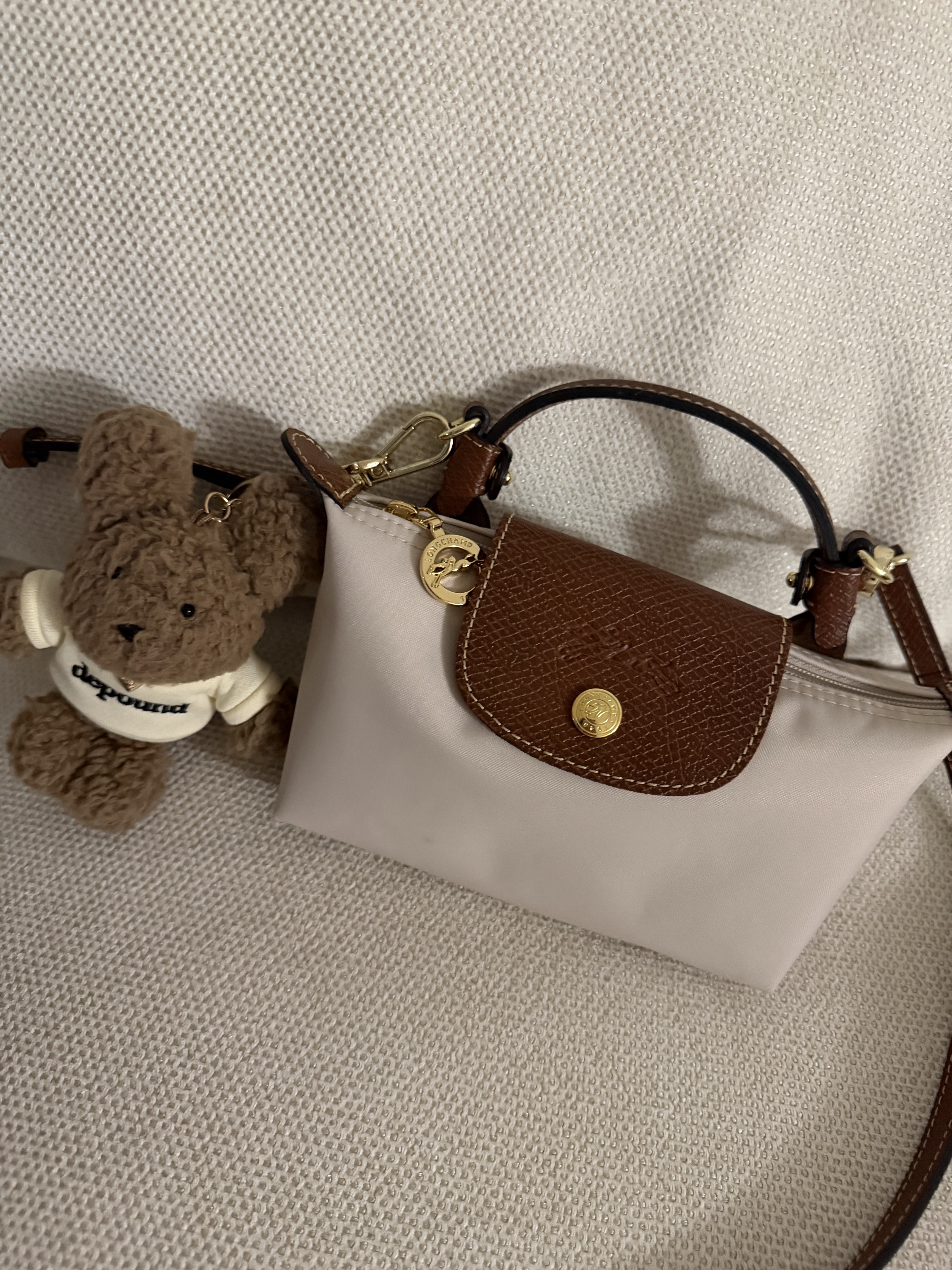 Longchamp Le Pliage Original Handle Pouch Paper 착용 스타일