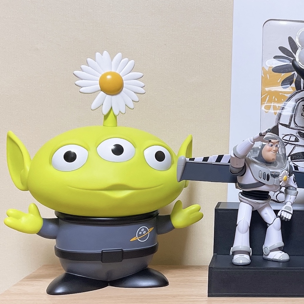 Peaceminusone x Toy Story The First Fan Collectable Toy Alien, Peaceminusone x Toy Story The First Fan Action Figure Buzz 착용 스타일 - 2