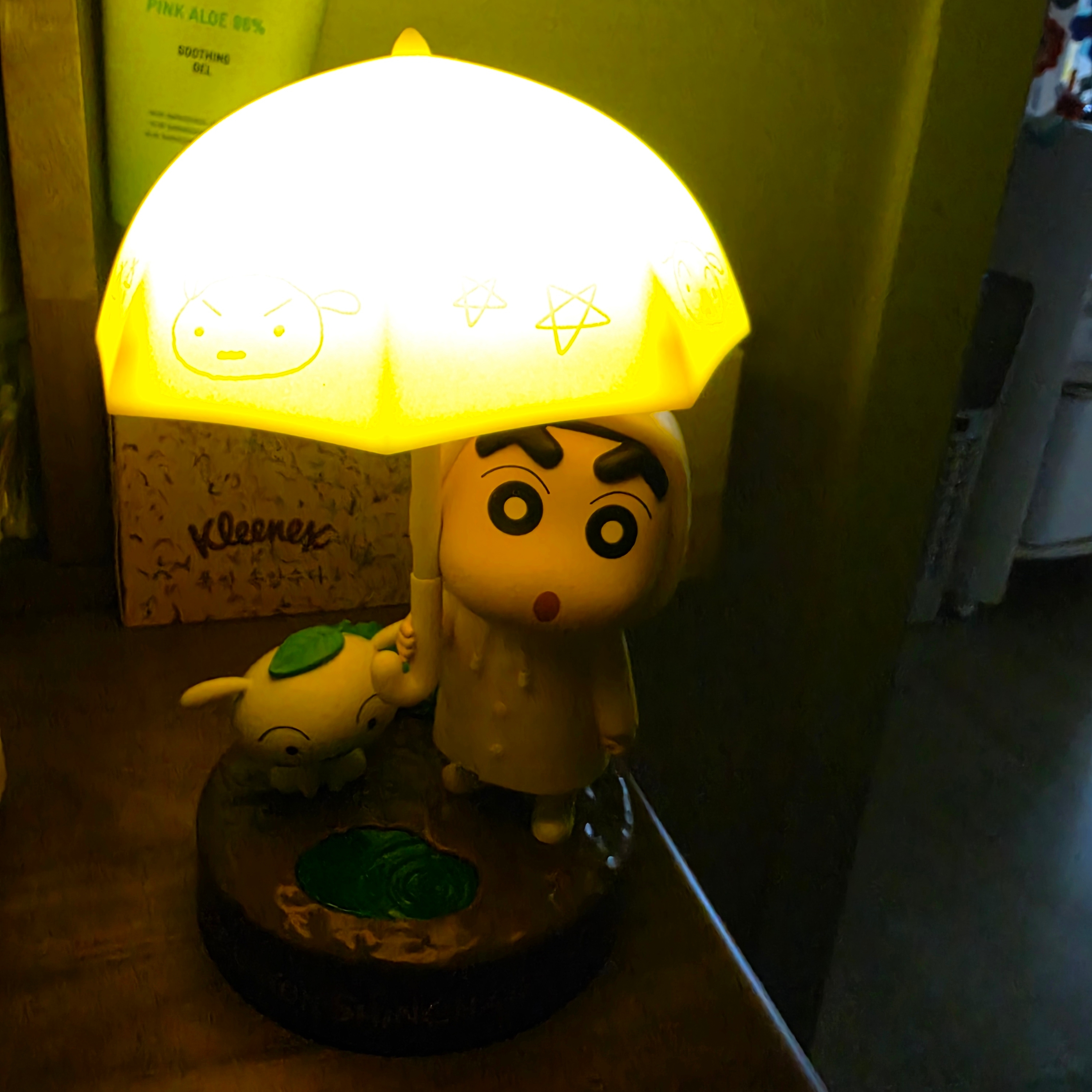 Animore  CRAYON SHINCHAN Umbrella Mood Ramp 착용 스타일