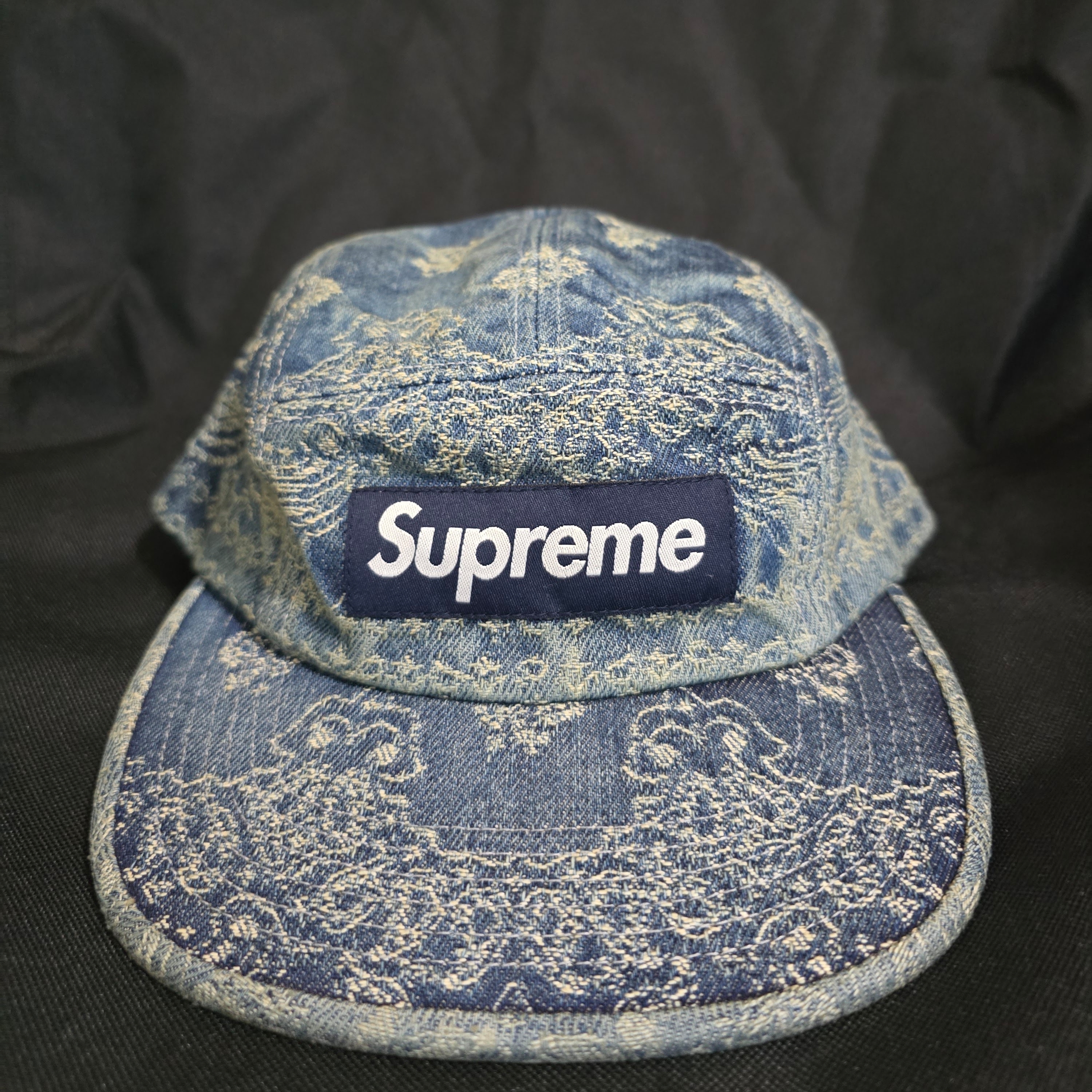 Supreme Bandana Jacquard Denim Camp Cap Blue - 25SS 착용 스타일 - 2