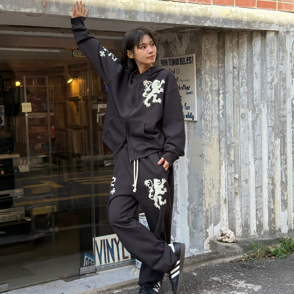 아모우 라이언 스웻 팬츠 블랙(AMOU Lion Sweat Pants Black) - 4