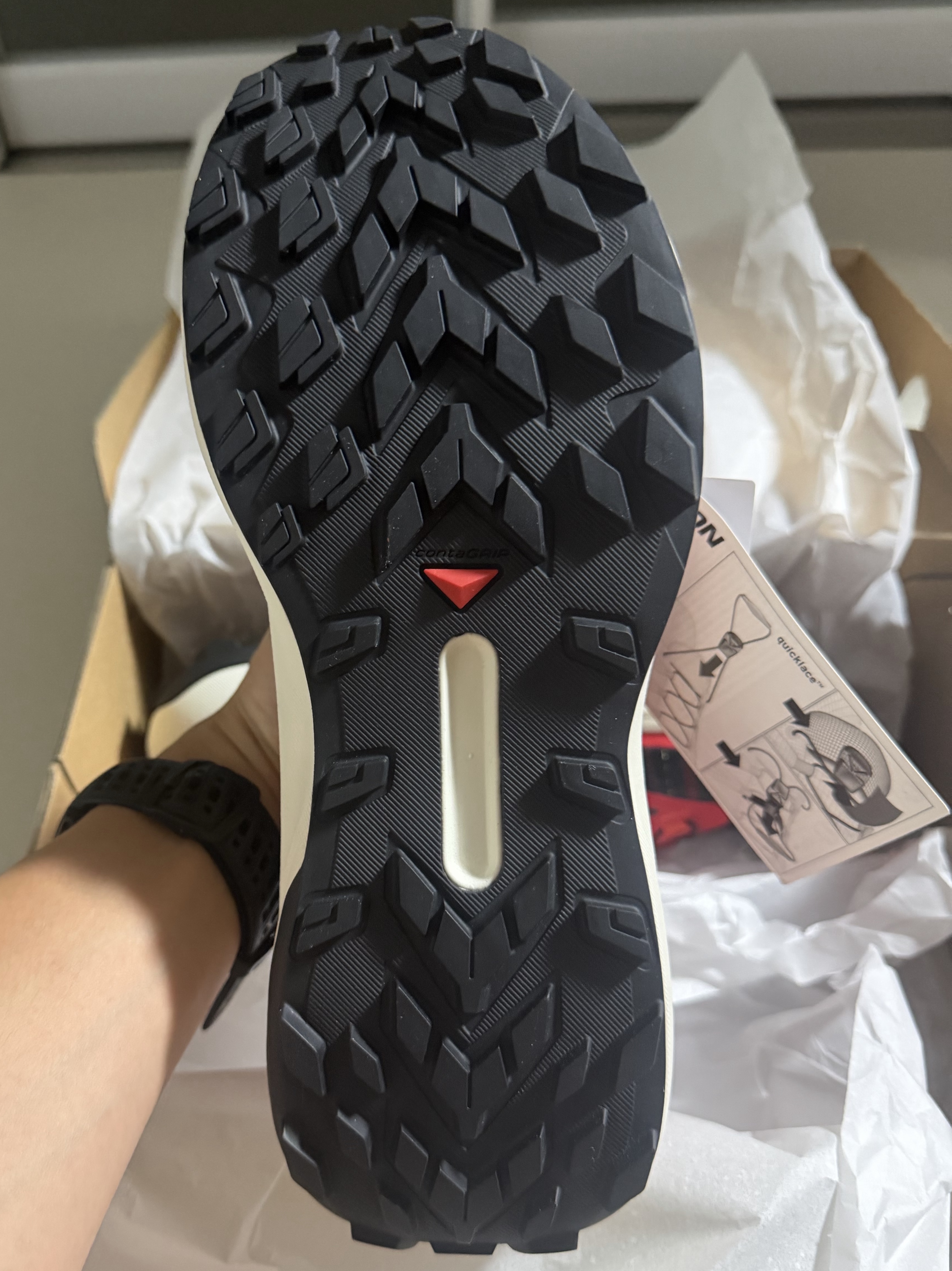 Salomon Genesis Fiery Red Lava Falls Black 착용 스타일 - 5